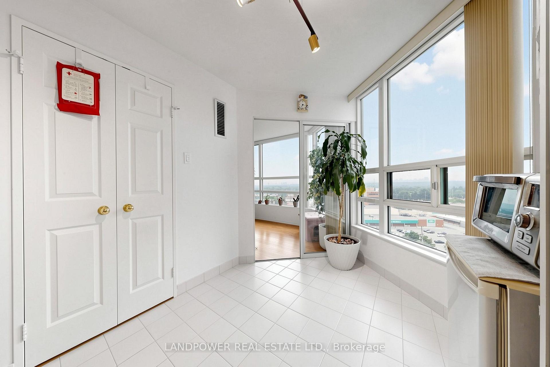 Photo 15 of Unit 1106, 7825 Bayview Avenue, Markham, Aileen-Willowbrook — HOMEH
