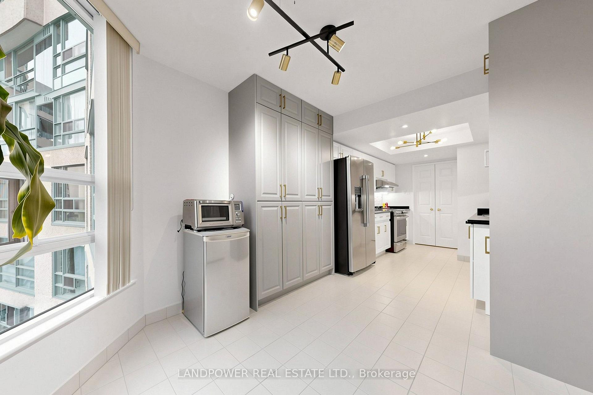 Photo 17 of Unit 1106, 7825 Bayview Avenue, Markham, Aileen-Willowbrook — HOMEH