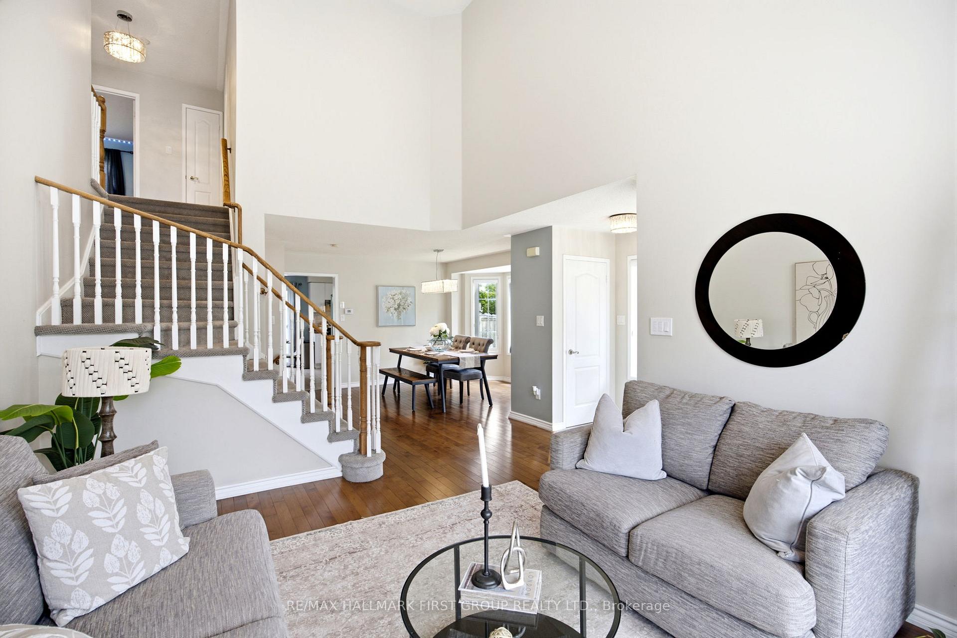 Photo 5 of 1396 Lyncroft Crescent, Oshawa, Taunton — HOMEH