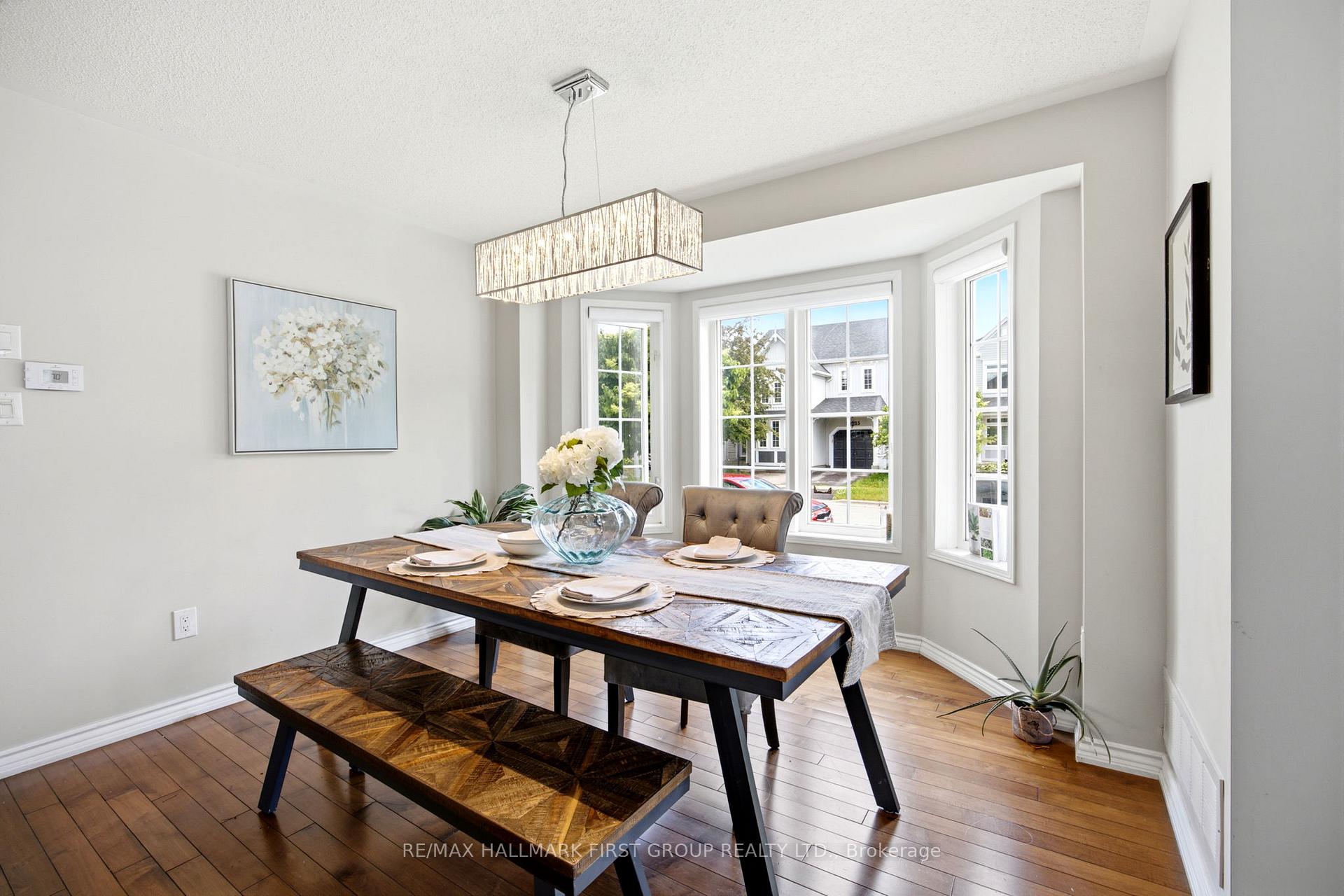 Photo 8 of 1396 Lyncroft Crescent, Oshawa, Taunton — HOMEH