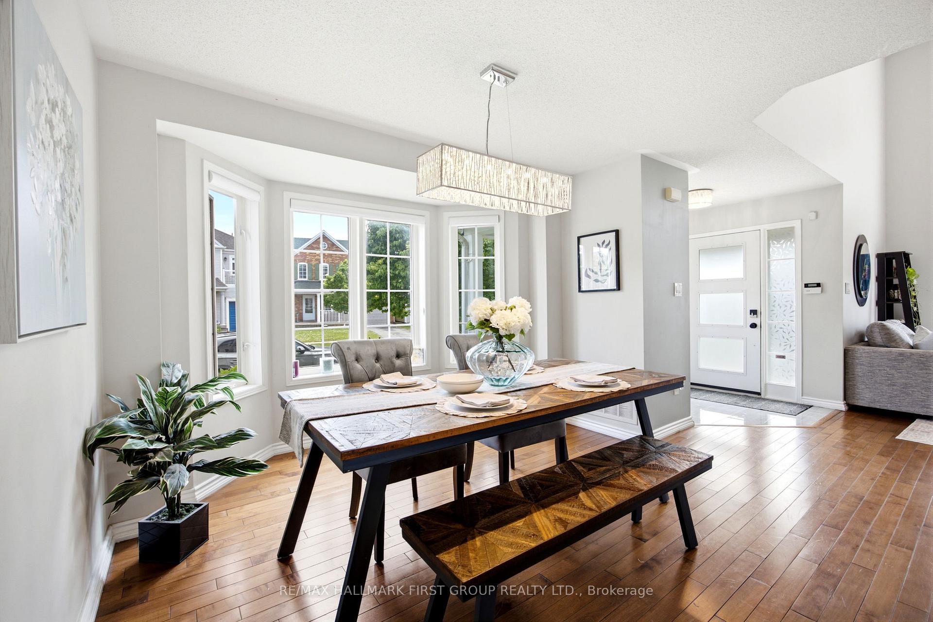 Photo 9 of 1396 Lyncroft Crescent, Oshawa, Taunton — HOMEH