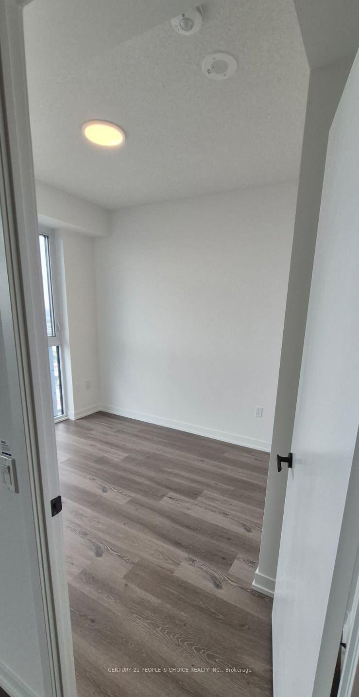 Photo 4 of Unit 5611, 225 Commerce Street, Vaughan, Vaughan Corporate Centre — HOMEH