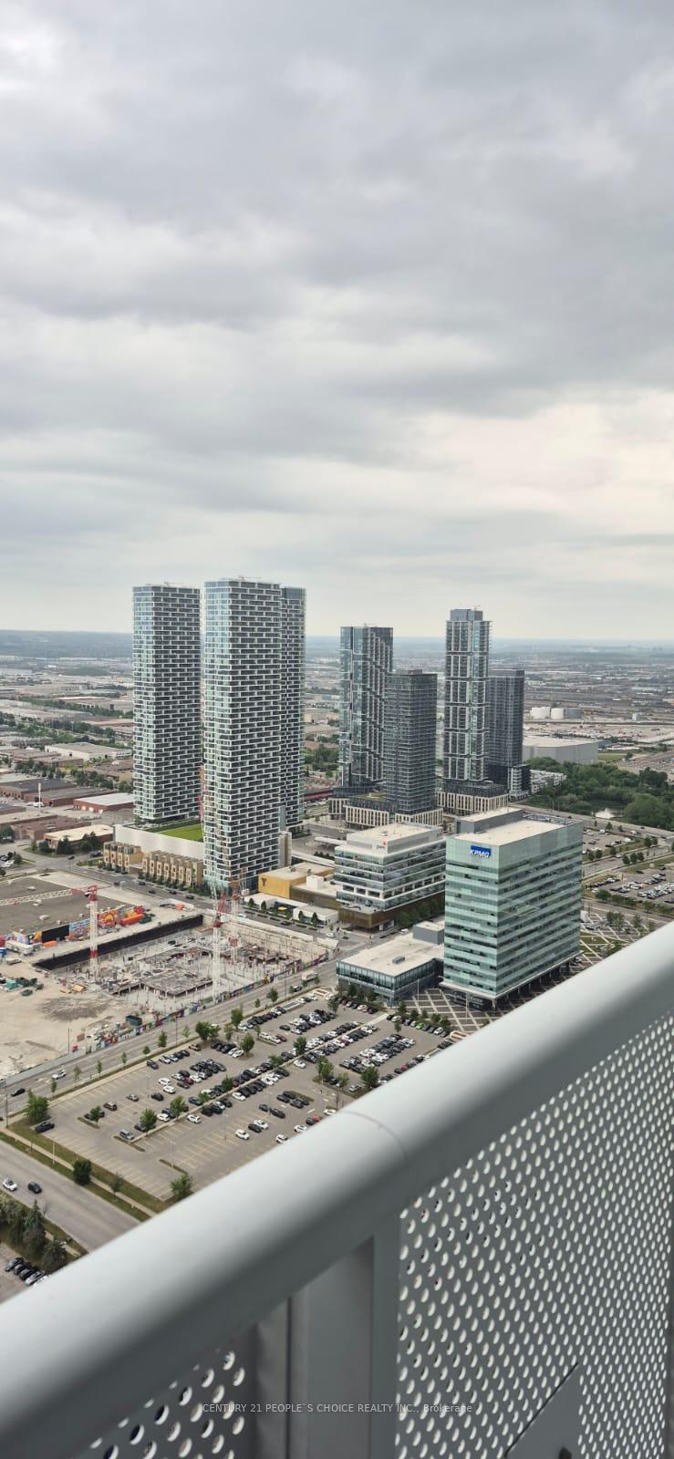 Photo 8 of Unit 5611, 225 Commerce Street, Vaughan, Vaughan Corporate Centre — HOMEH