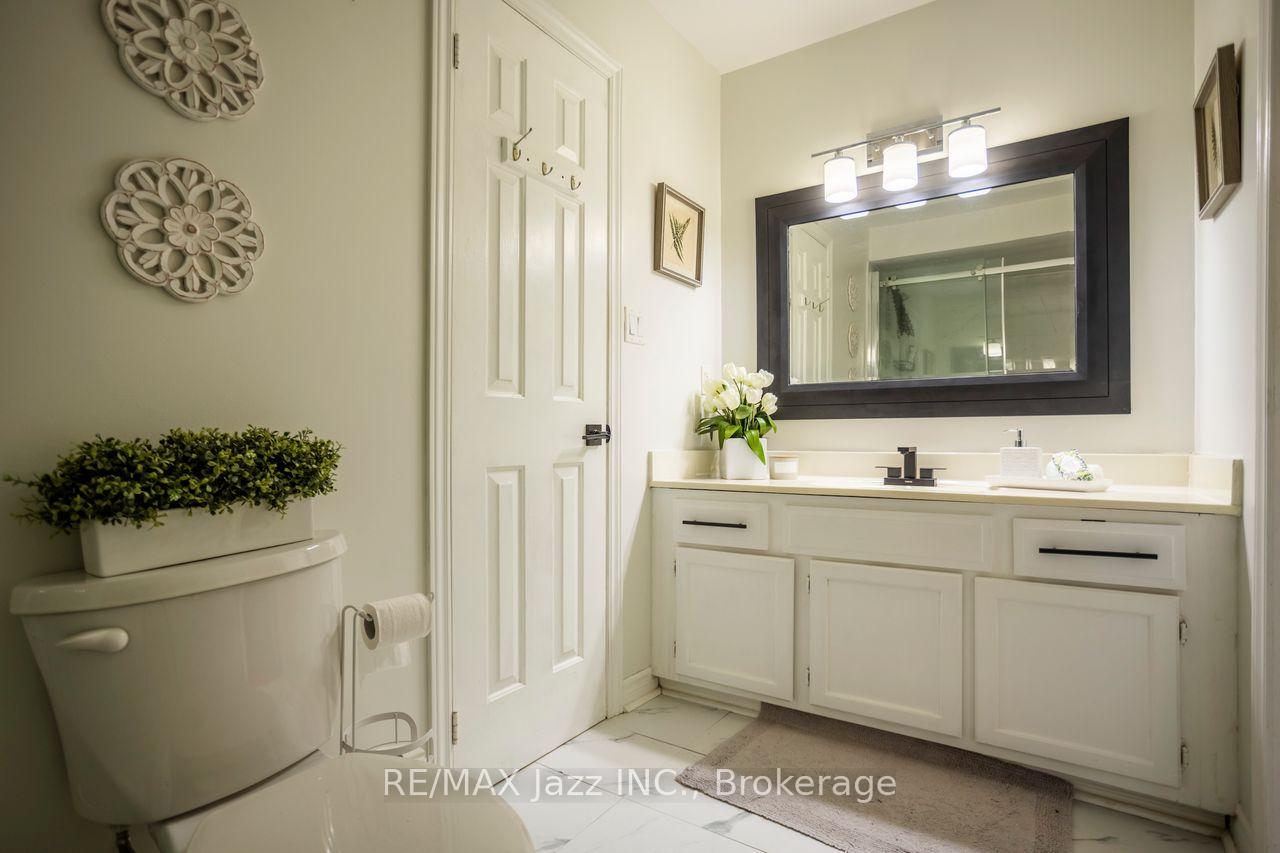 Photo 16 of Unit C2, 1655 Nash Road, Clarington, Courtice — HOMEH