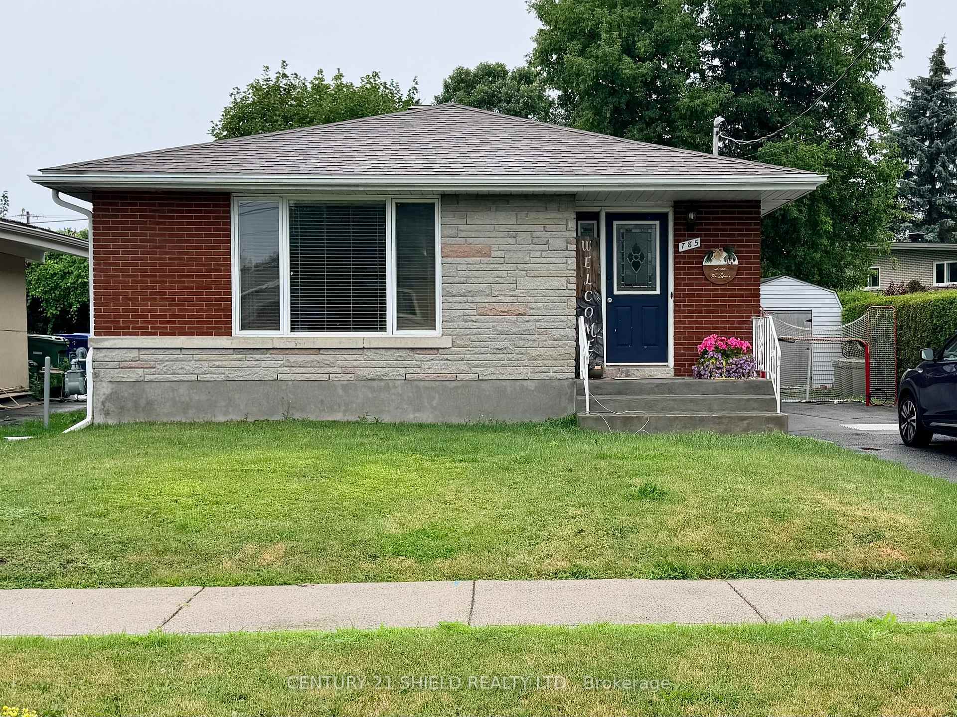 Photo 1 of 785 Sandfield Crescent, Cornwall, Cornwall — HOMEH
