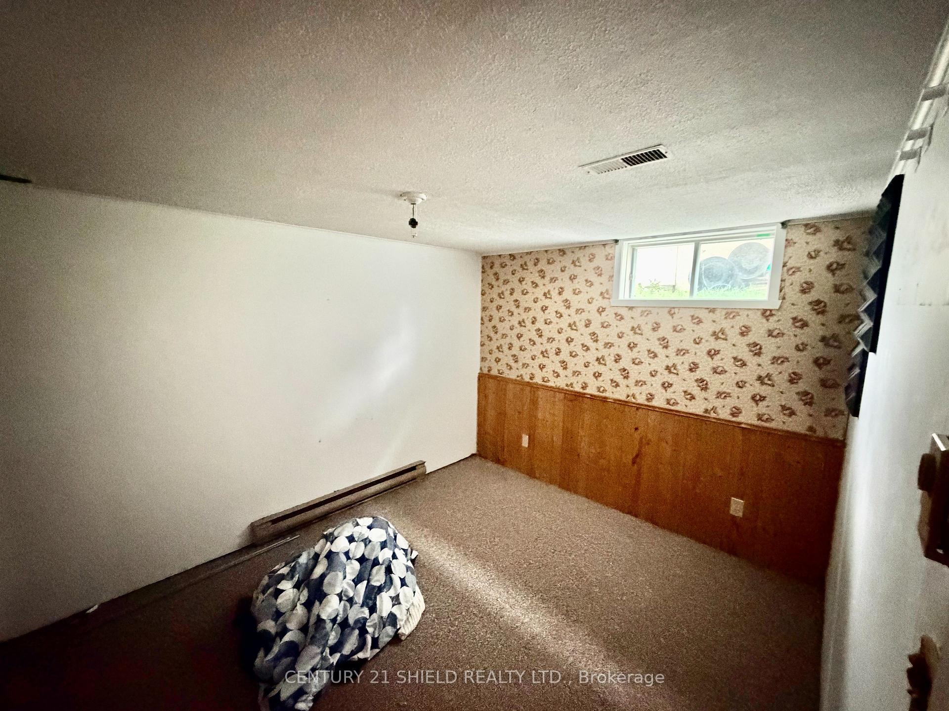 Photo 18 of 785 Sandfield Crescent, Cornwall, Cornwall — HOMEH