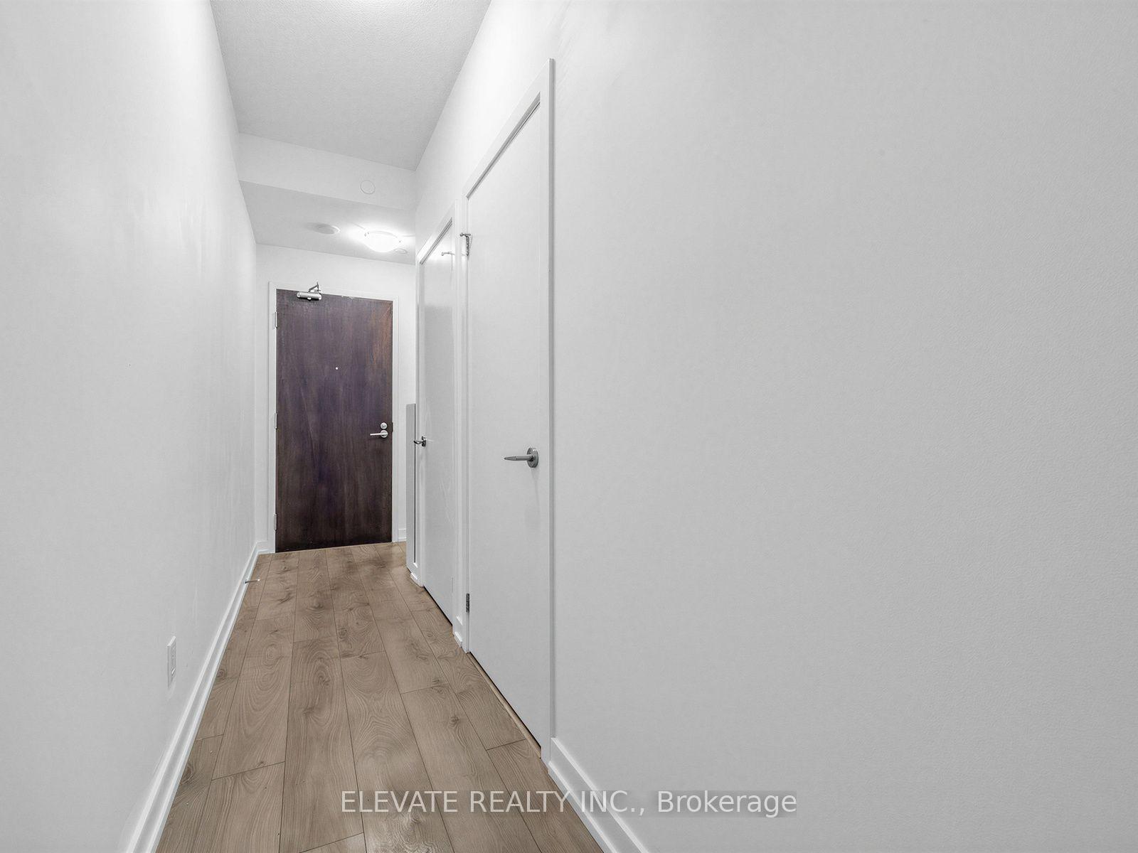 Photo 3 of Unit 926, 297 College Street, Toronto, University — HOMEH