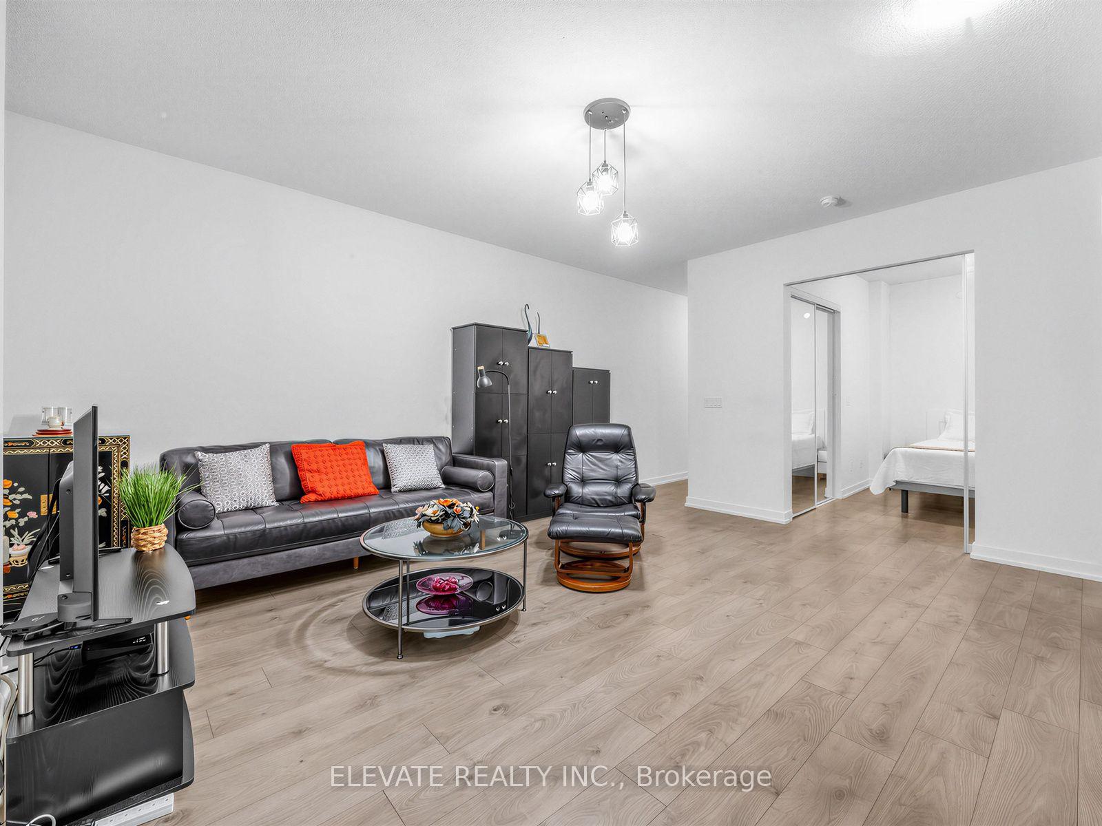 Photo 8 of Unit 926, 297 College Street, Toronto, University — HOMEH