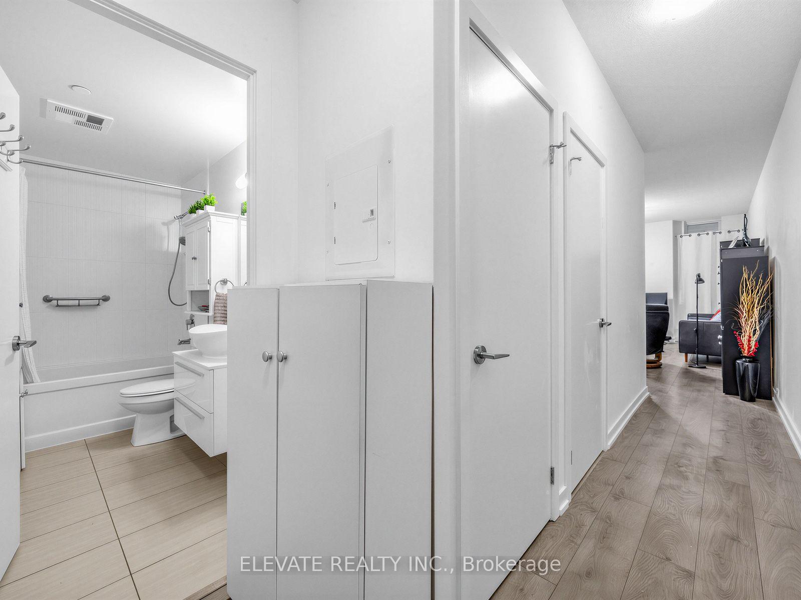 Photo 18 of Unit 926, 297 College Street, Toronto, University — HOMEH