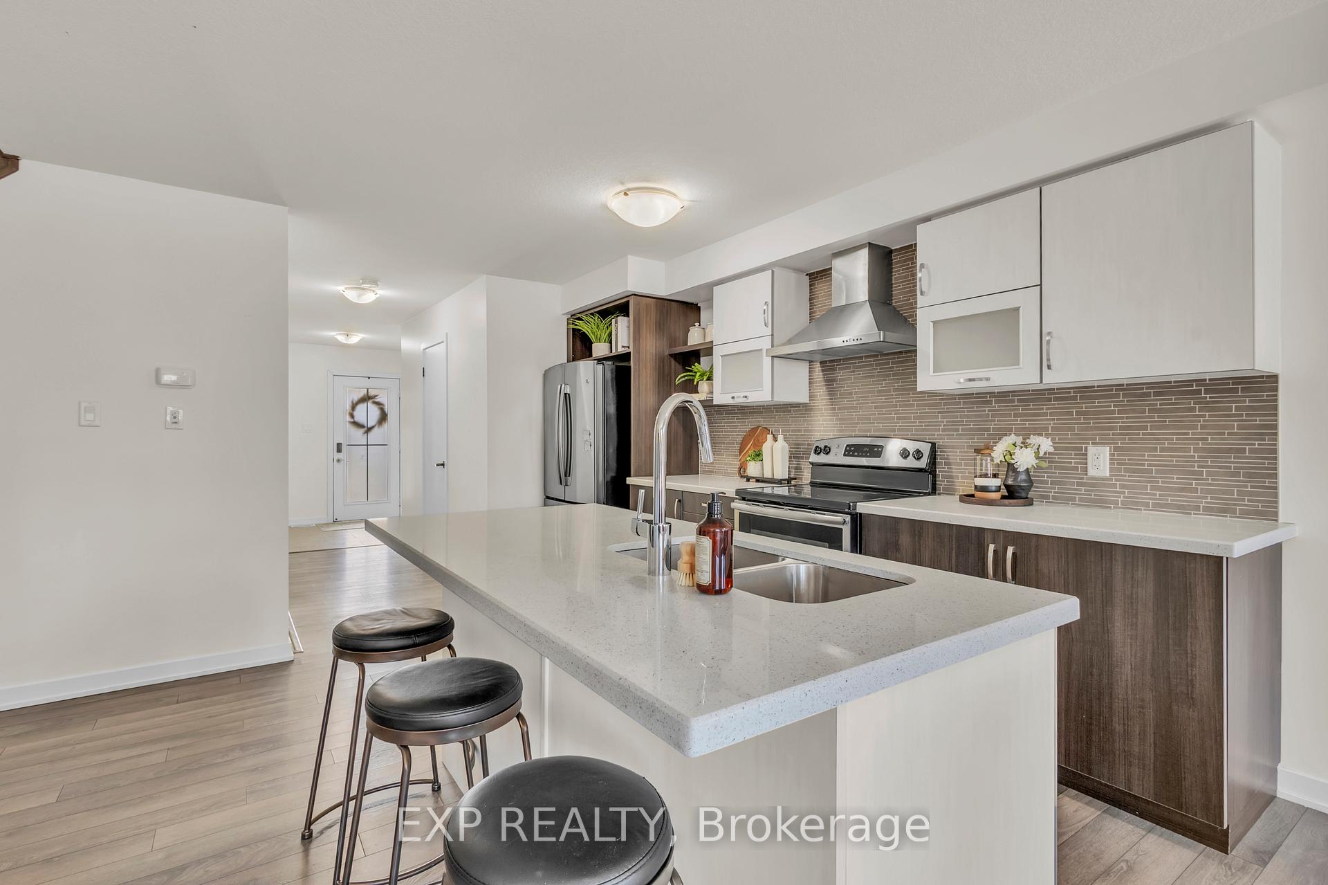 Photo 10 of 6 Sherway Street, Hamilton, Stoney Creek Mountain — HOMEH