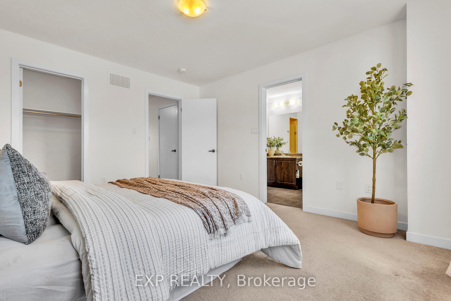 Photo 22 of 6 Sherway Street, Hamilton, Stoney Creek Mountain — HOMEH