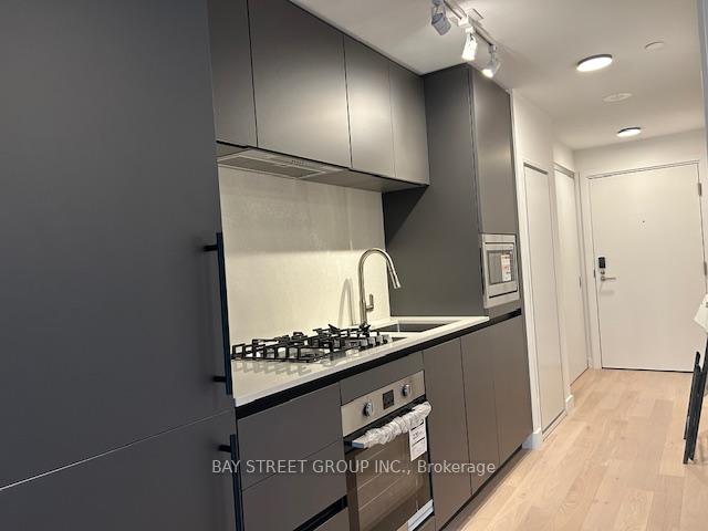 Photo 6 of Unit 225, 1720 Bayview Avenue, Toronto, Mount Pleasant East — HOMEH