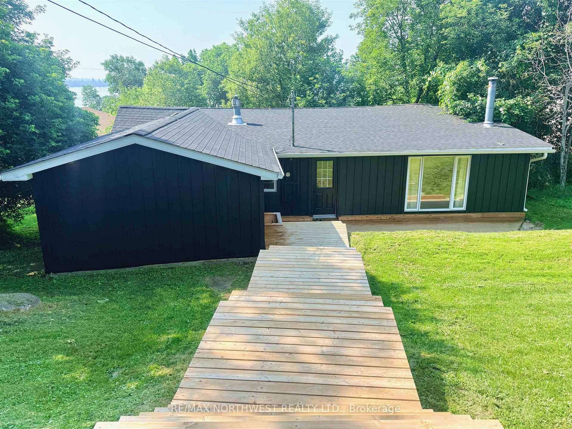 Photo 1 of 715 St Clair, Kenora, Keewatin — HOMEH
