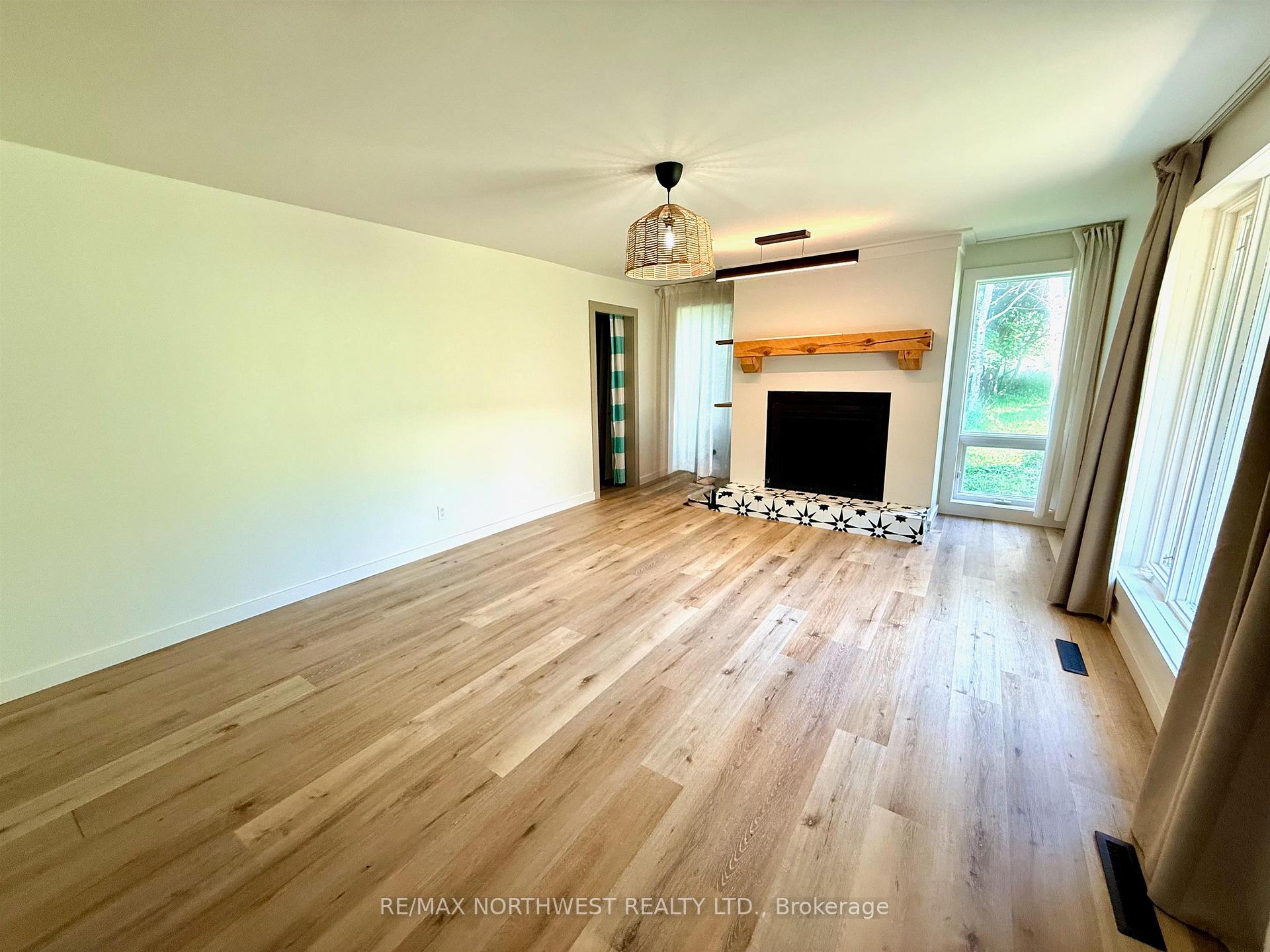 Photo 7 of 715 St Clair, Kenora, Keewatin — HOMEH
