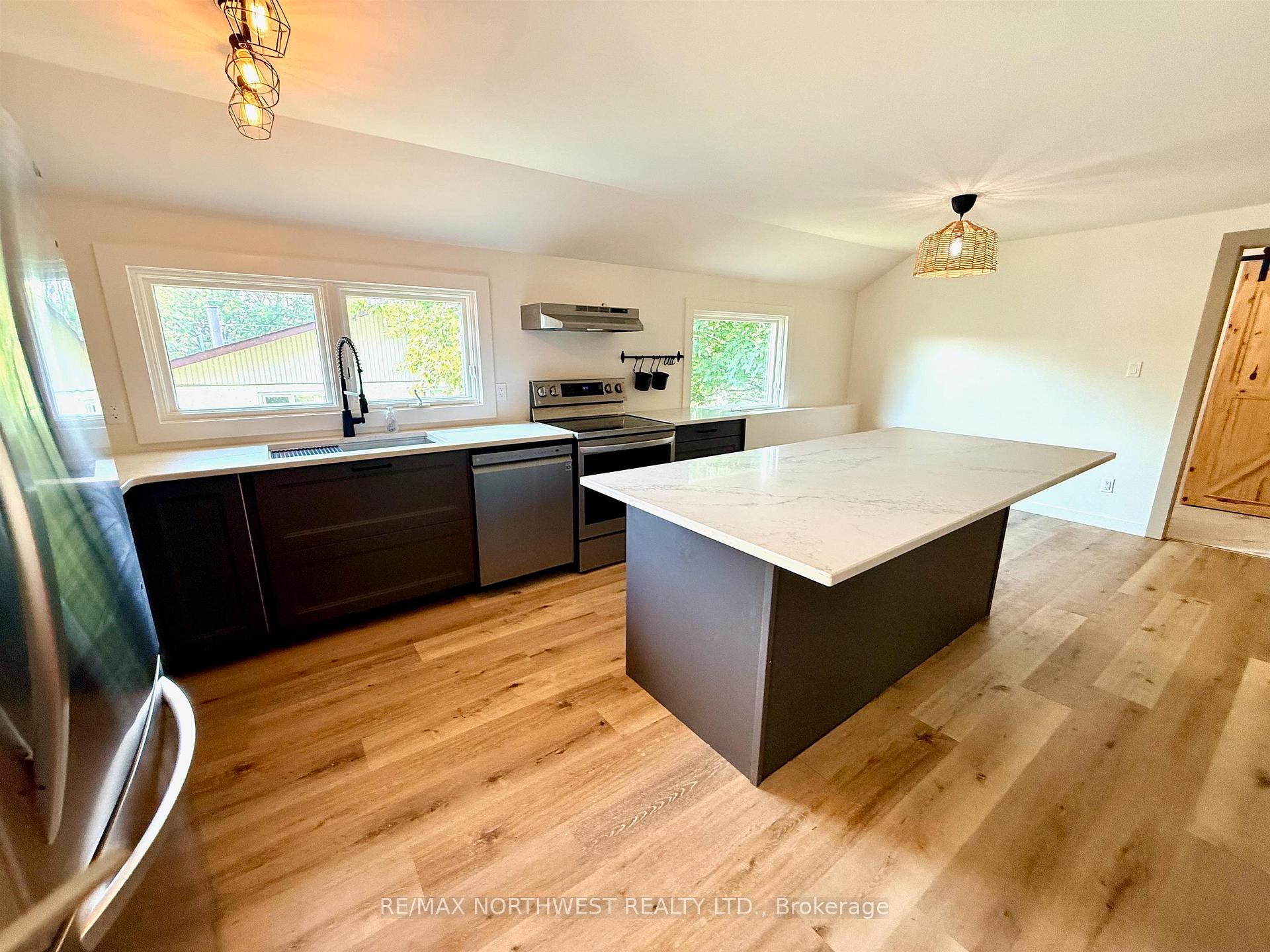 Photo 9 of 715 St Clair, Kenora, Keewatin — HOMEH