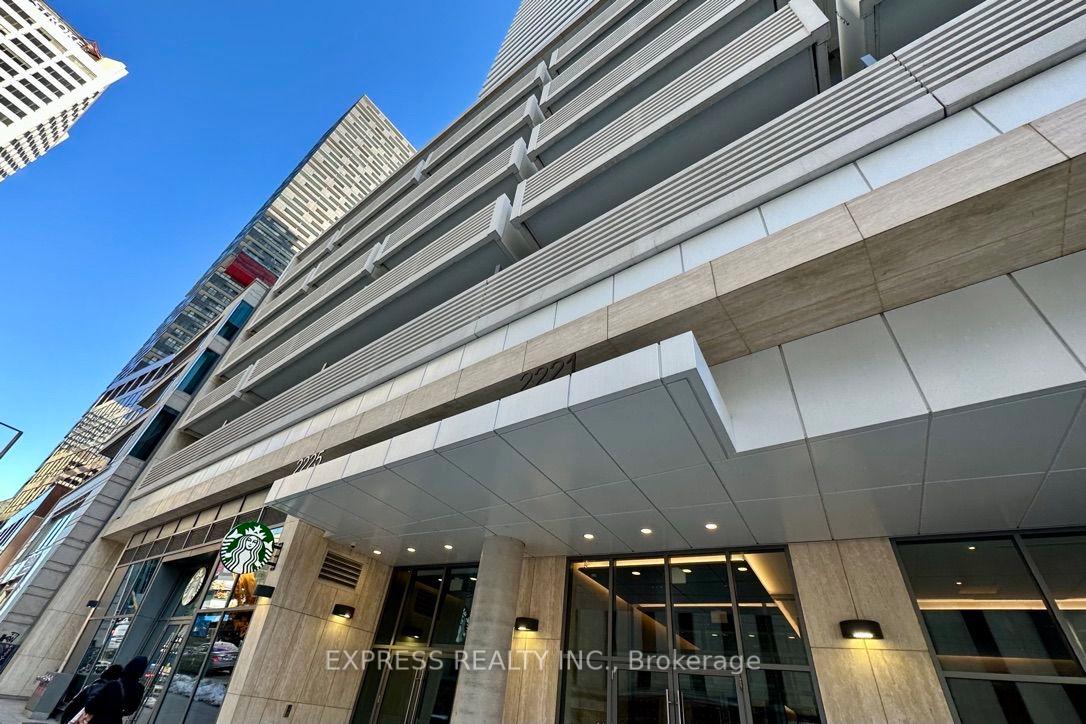 Front of Unit 5209, 2221 Yonge Street