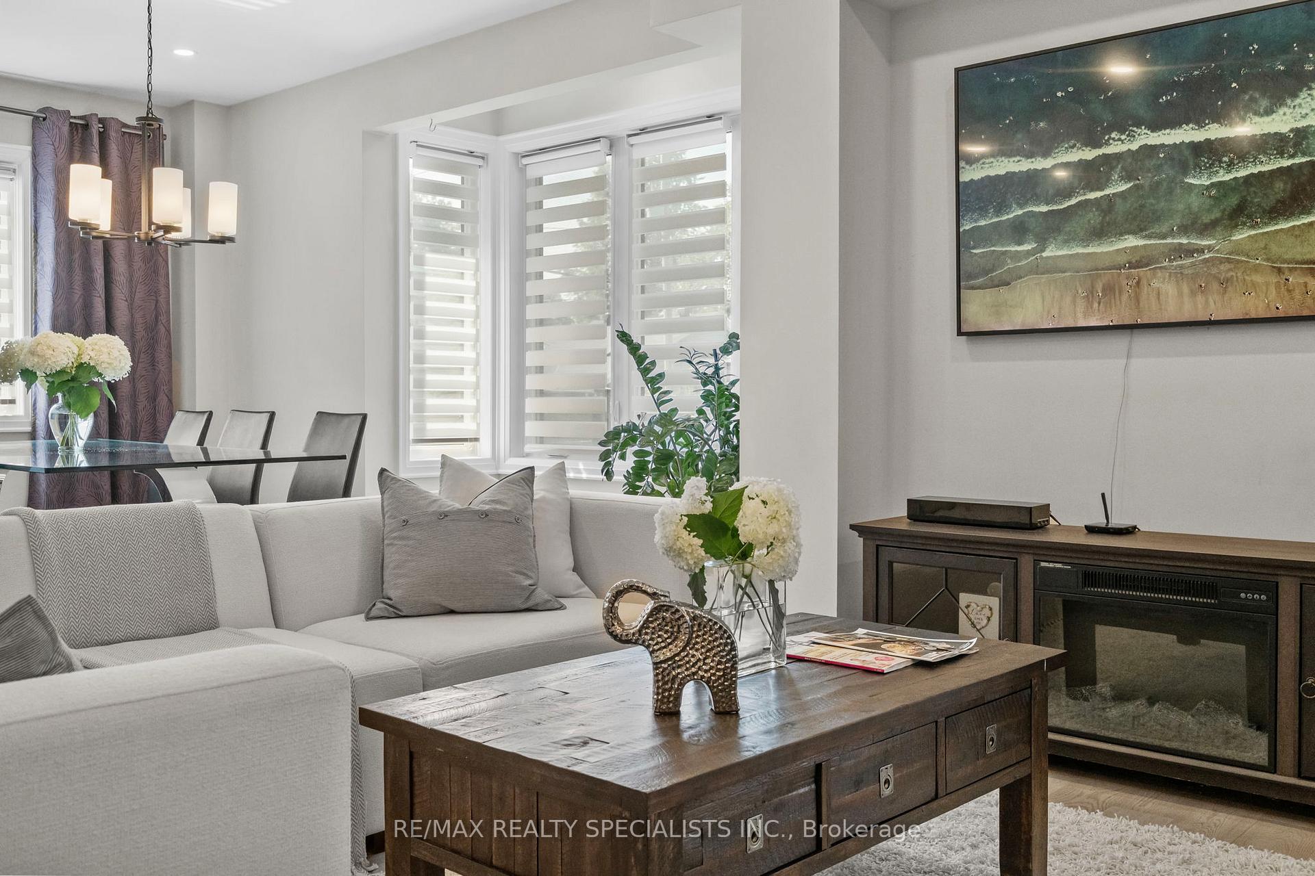 Photo 11 of 24 Peel Street N, Hamilton, Dundas — HOMEH