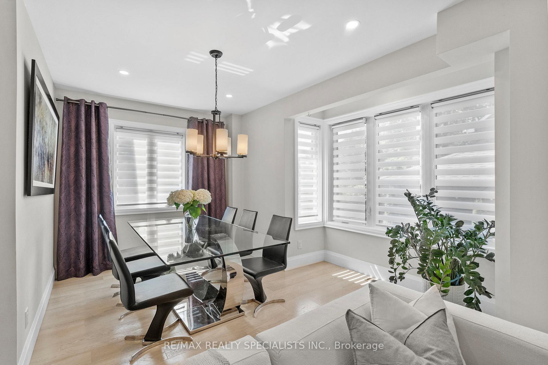 Photo 17 of 24 Peel Street N, Hamilton, Dundas — HOMEH