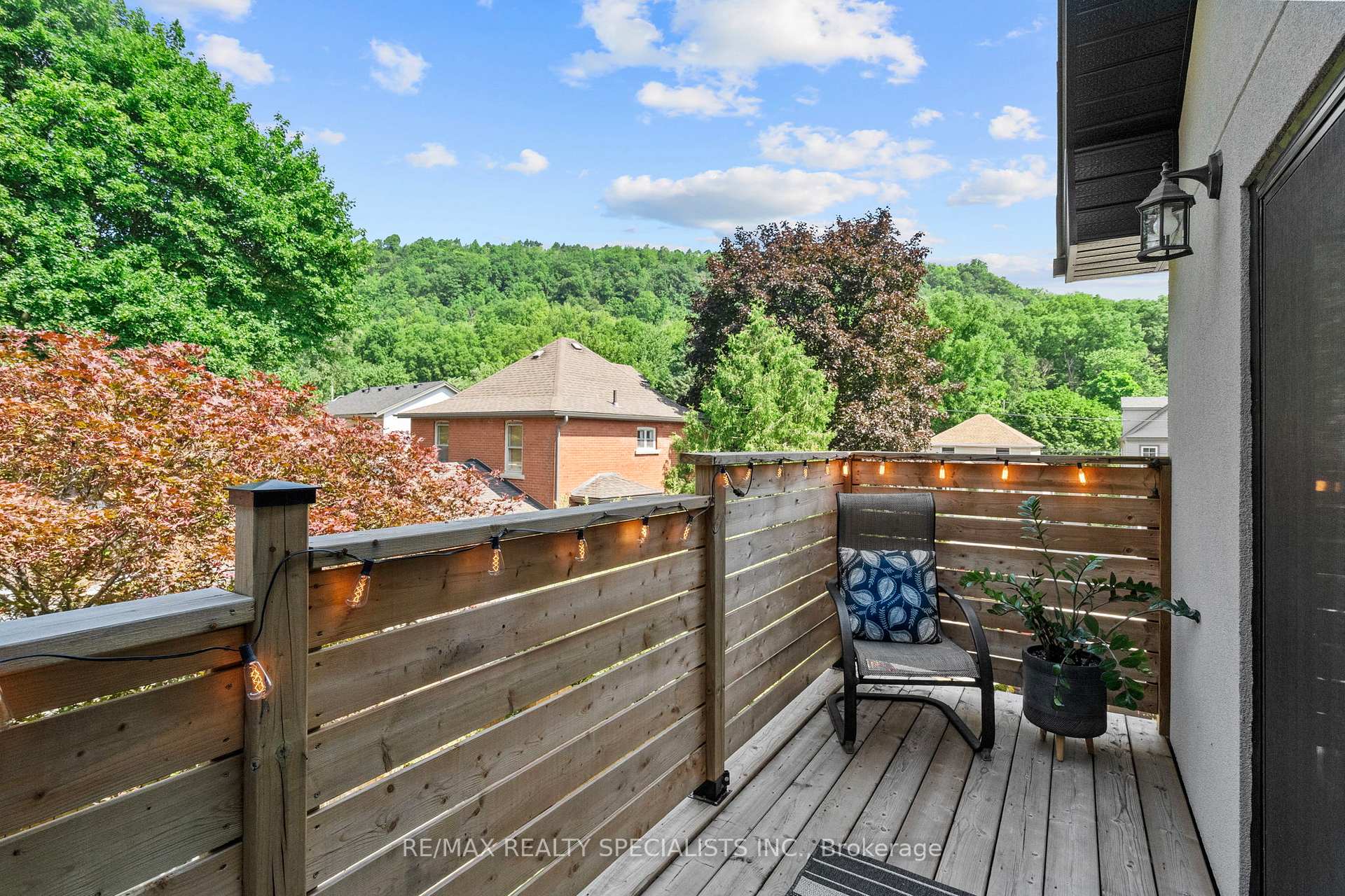 Photo 24 of 24 Peel Street N, Hamilton, Dundas — HOMEH