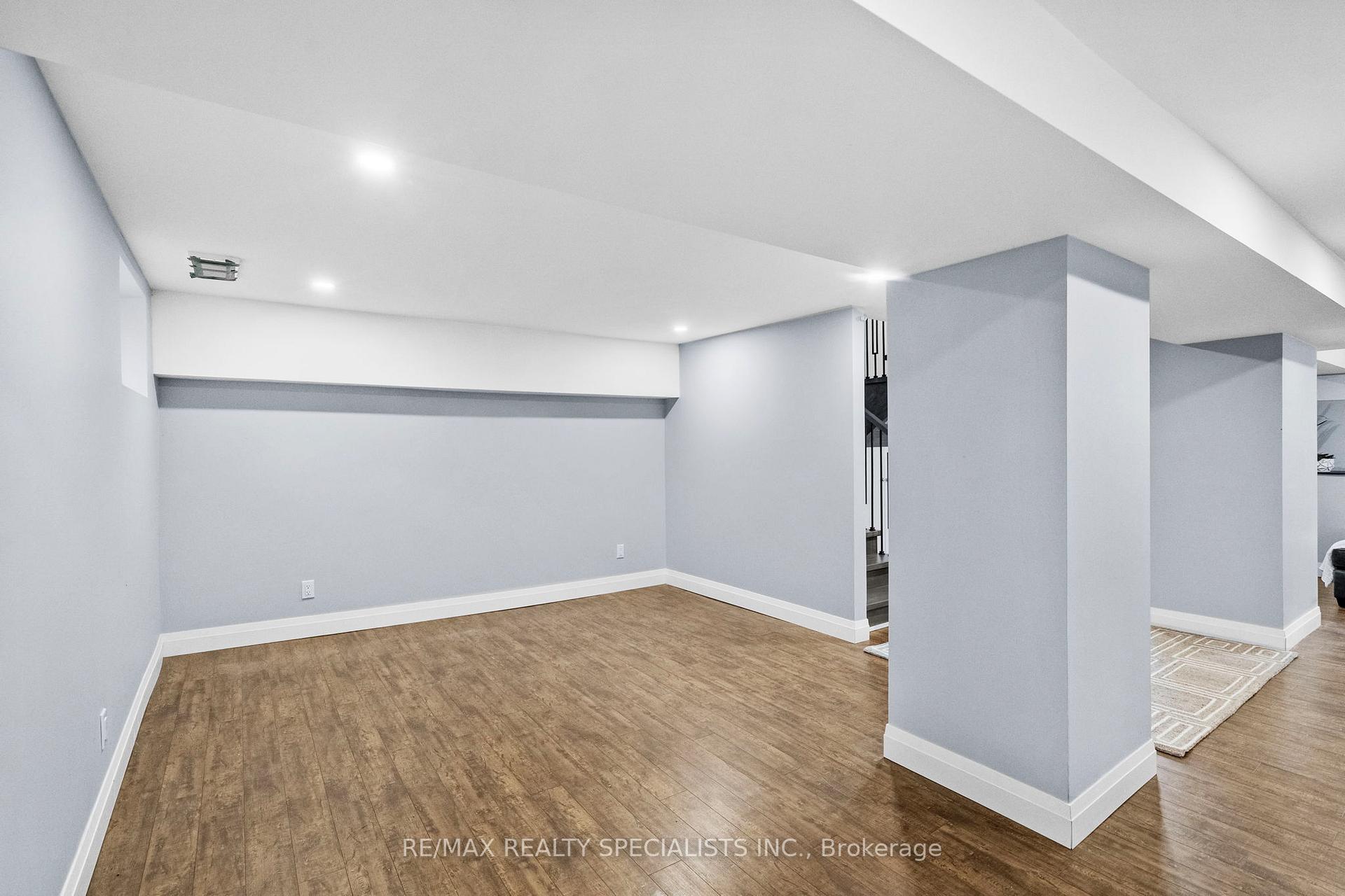 Photo 41 of 24 Peel Street N, Hamilton, Dundas — HOMEH