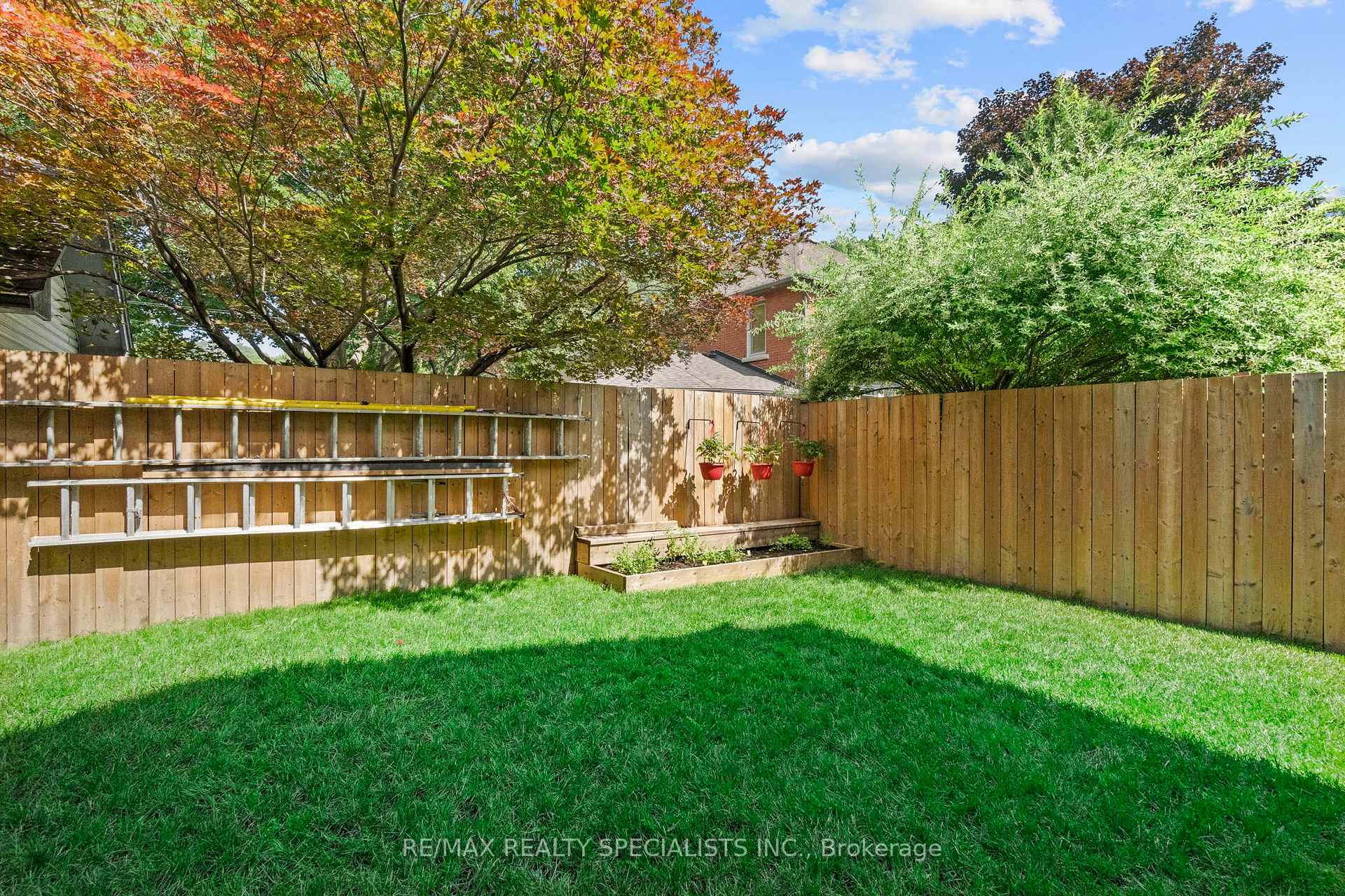 Photo 42 of 24 Peel Street N, Hamilton, Dundas — HOMEH