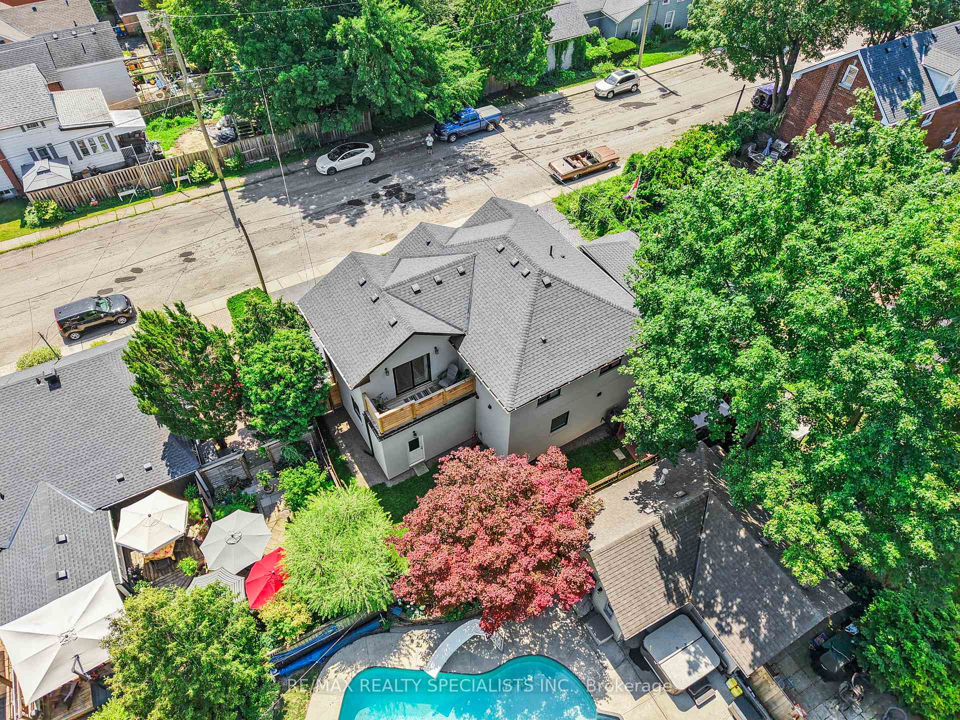 Photo 49 of 24 Peel Street N, Hamilton, Dundas — HOMEH