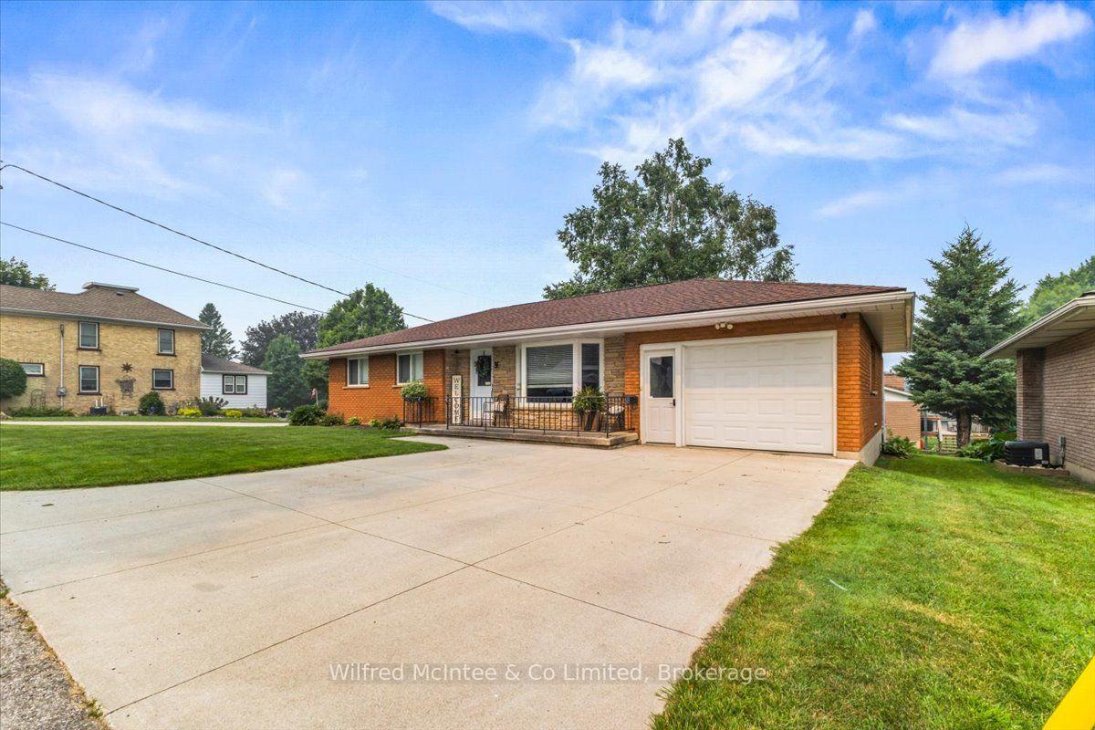 Photo 3 of 9 Dietz Street, South Bruce — HOMEH
