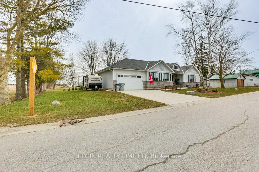 Photo 3 of 167 Elgin Street, South Huron, Stephen — HOMEH