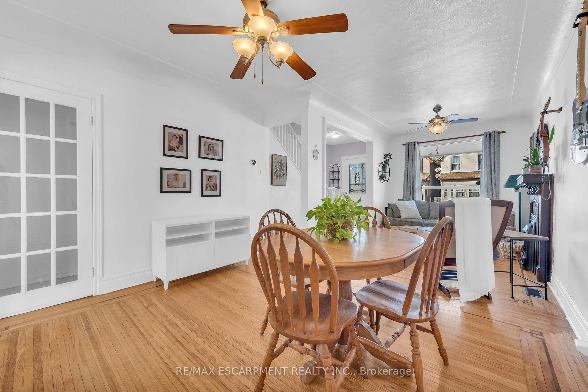 Photo 12 of 10 Roxborough Avenue, Hamilton, Crown Point — HOMEH