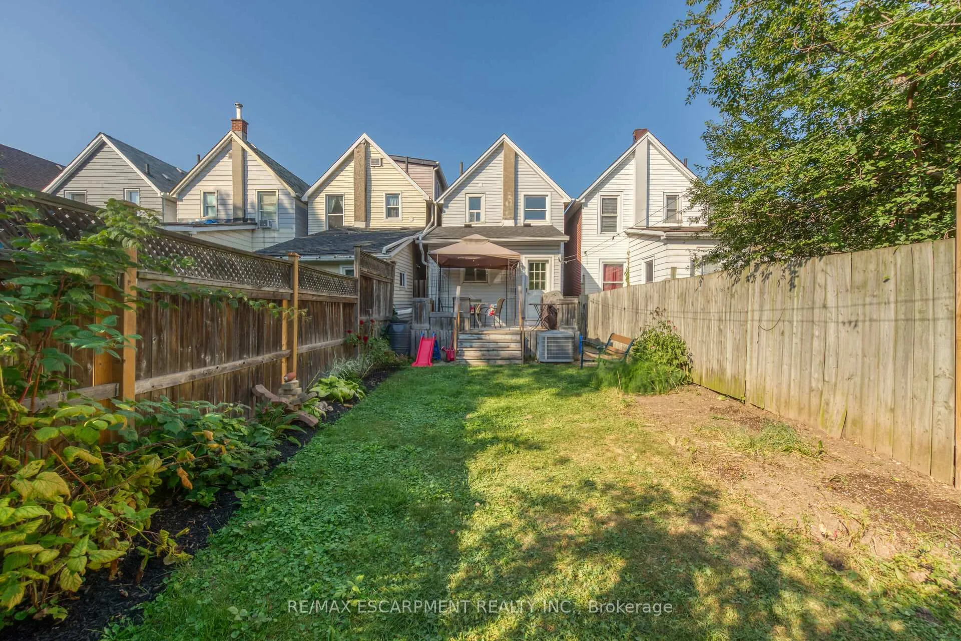 Photo 30 of 10 Roxborough Avenue, Hamilton, Crown Point — HOMEH