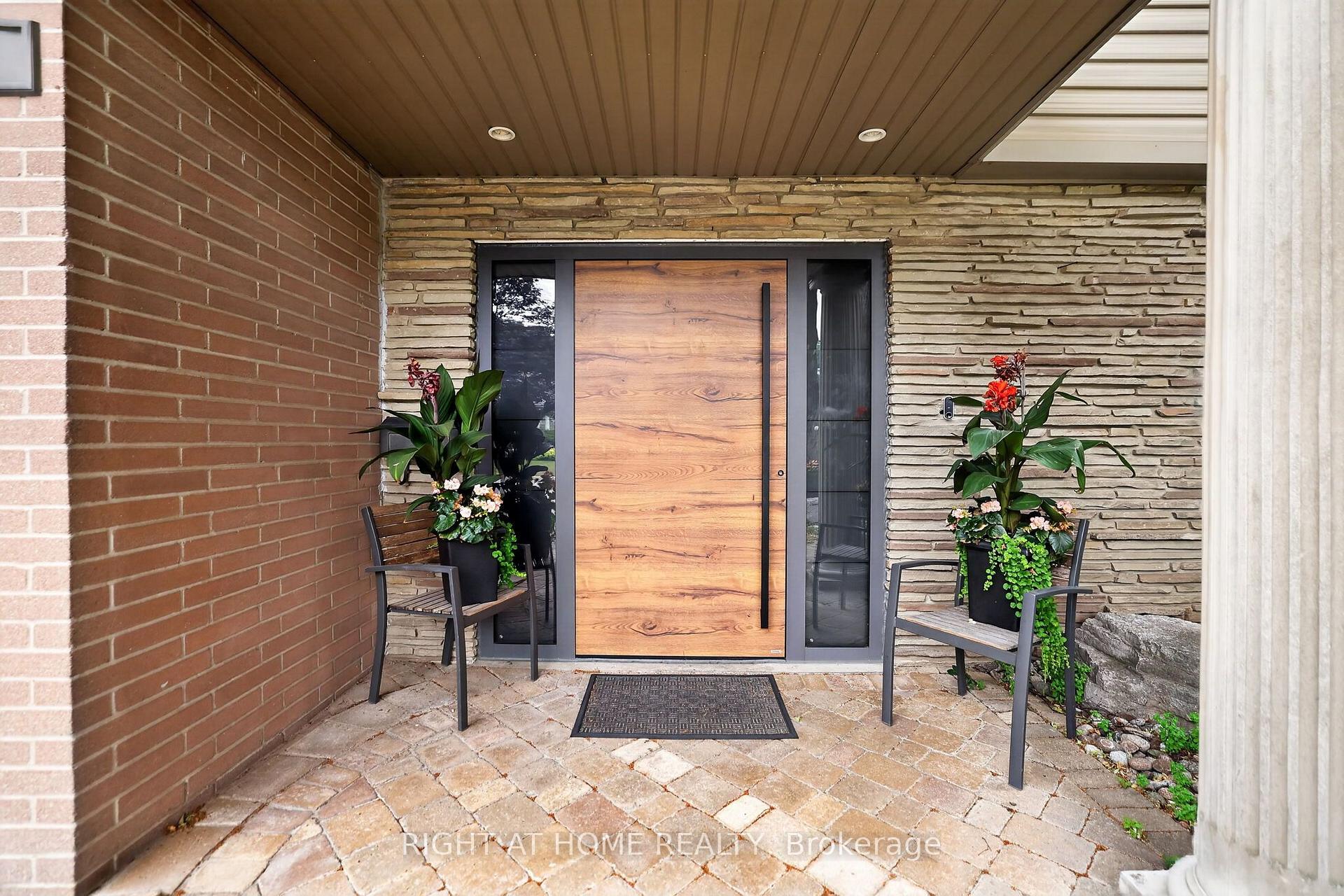 Photo 3 of 35 Brightbay Crescent, Markham, Grandview — HOMEH