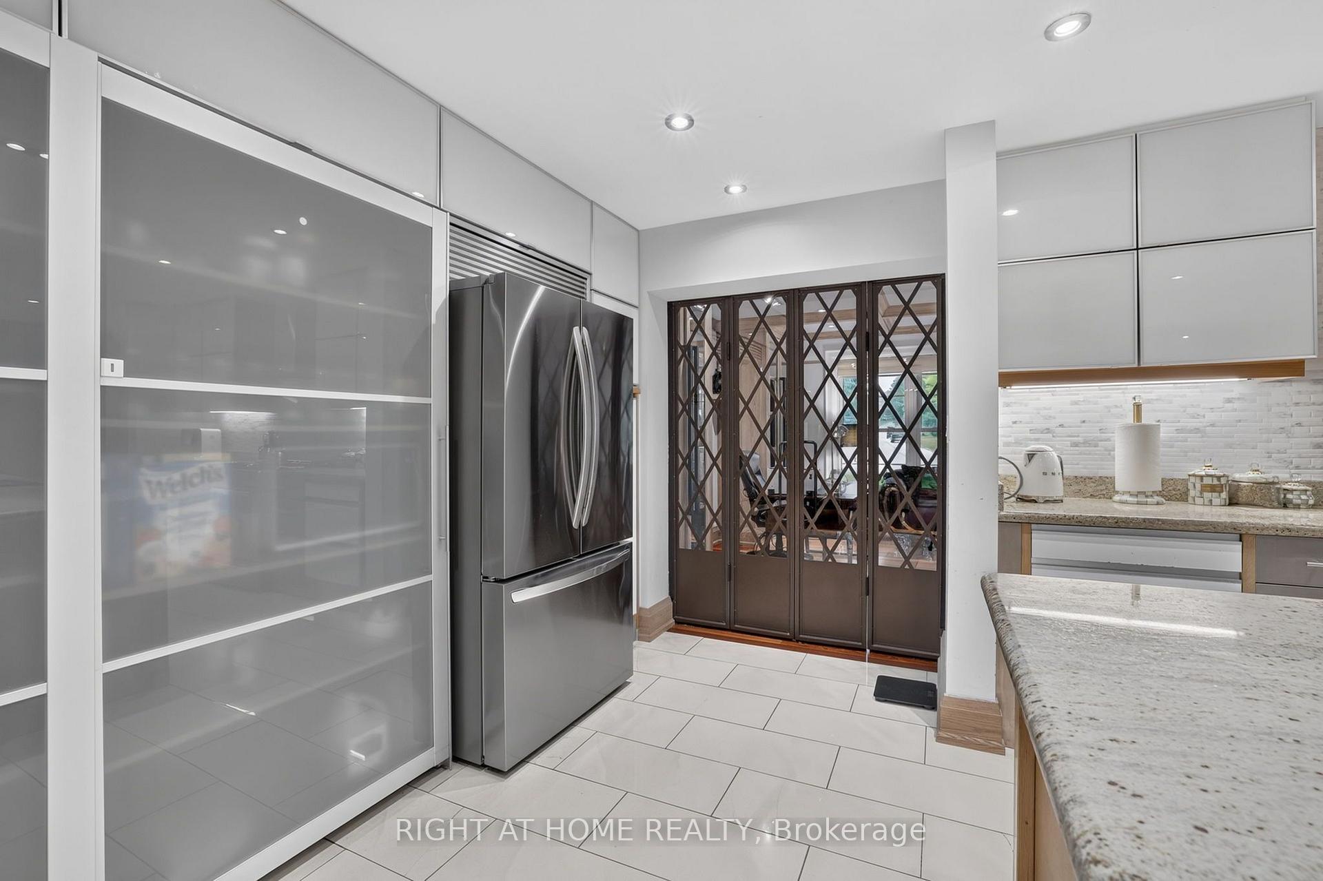 Photo 15 of 35 Brightbay Crescent, Markham, Grandview — HOMEH