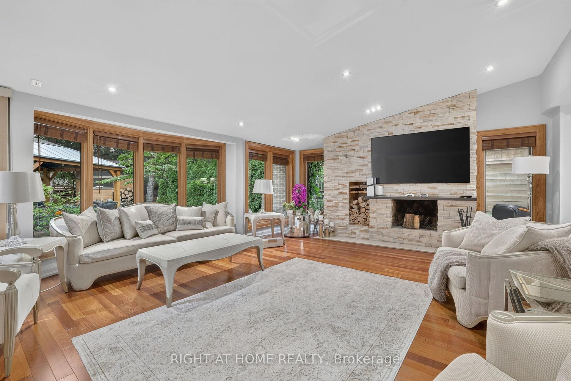 Photo 17 of 35 Brightbay Crescent, Markham, Grandview — HOMEH