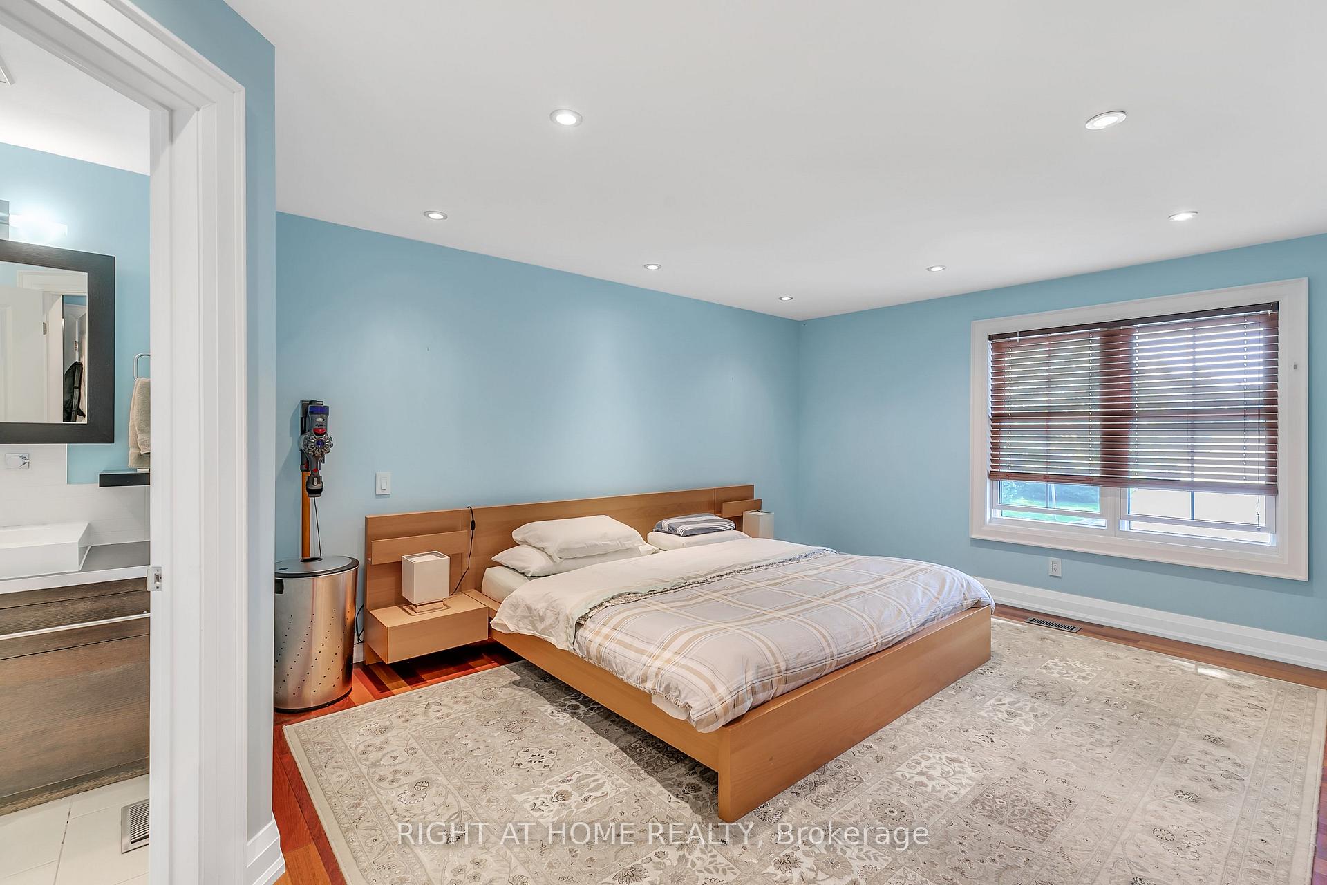 Photo 25 of 35 Brightbay Crescent, Markham, Grandview — HOMEH
