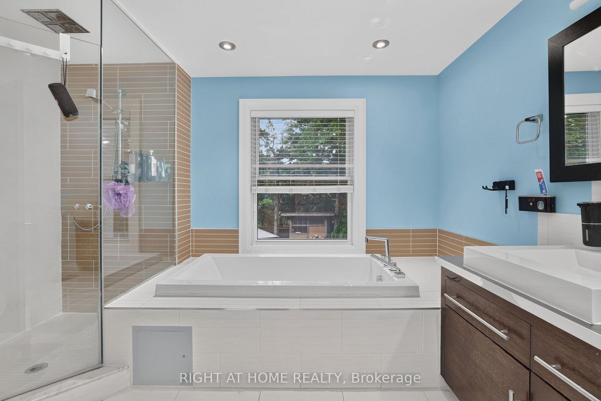 Photo 27 of 35 Brightbay Crescent, Markham, Grandview — HOMEH