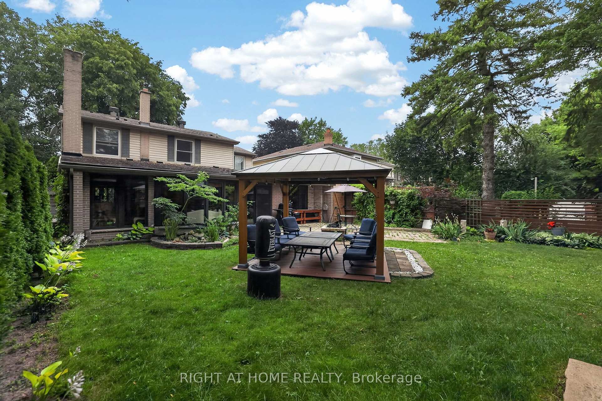 Photo 37 of 35 Brightbay Crescent, Markham, Grandview — HOMEH
