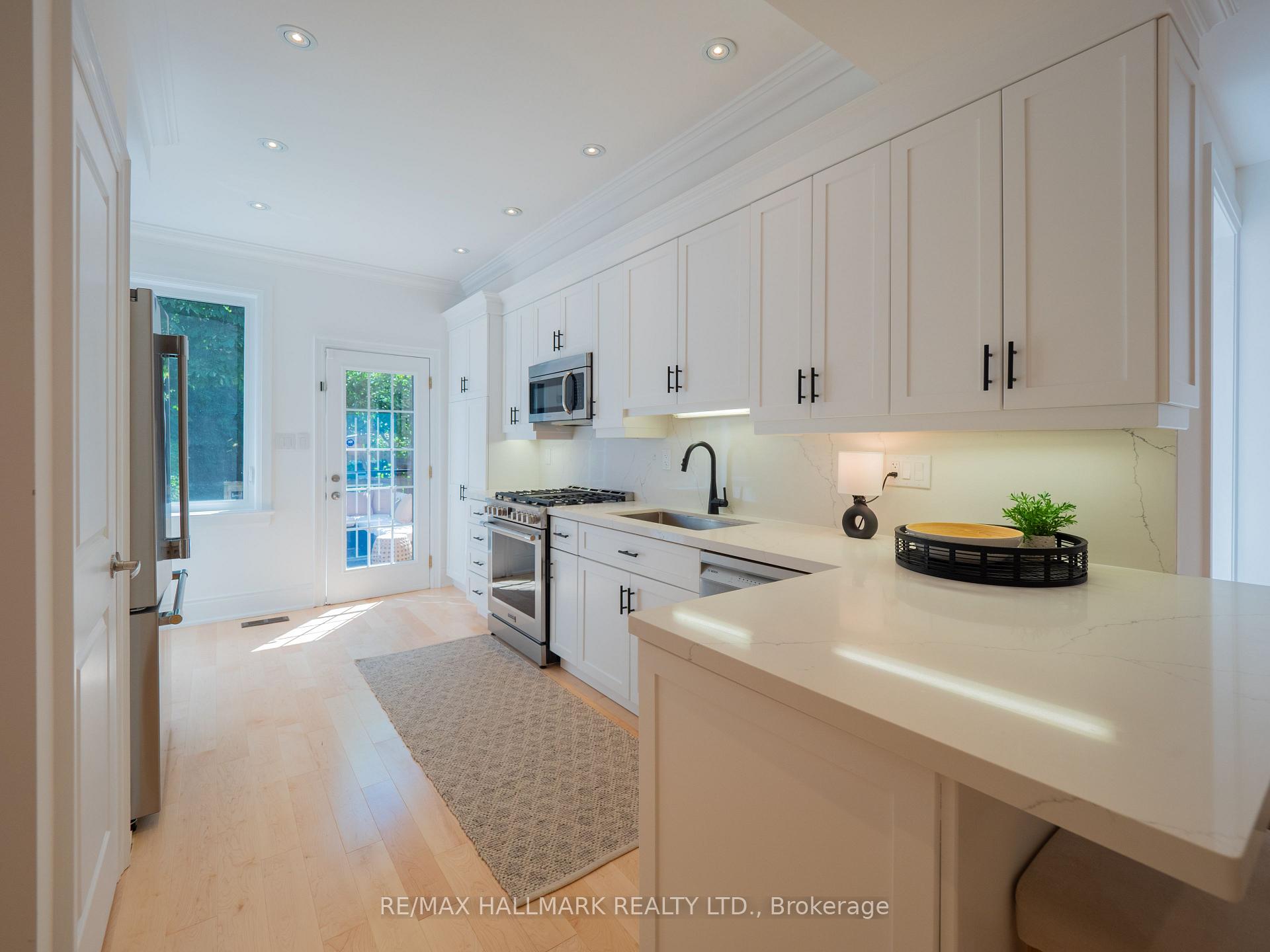 Photo 13 of 65 Hampton Avenue, Toronto, North Riverdale — HOMEH