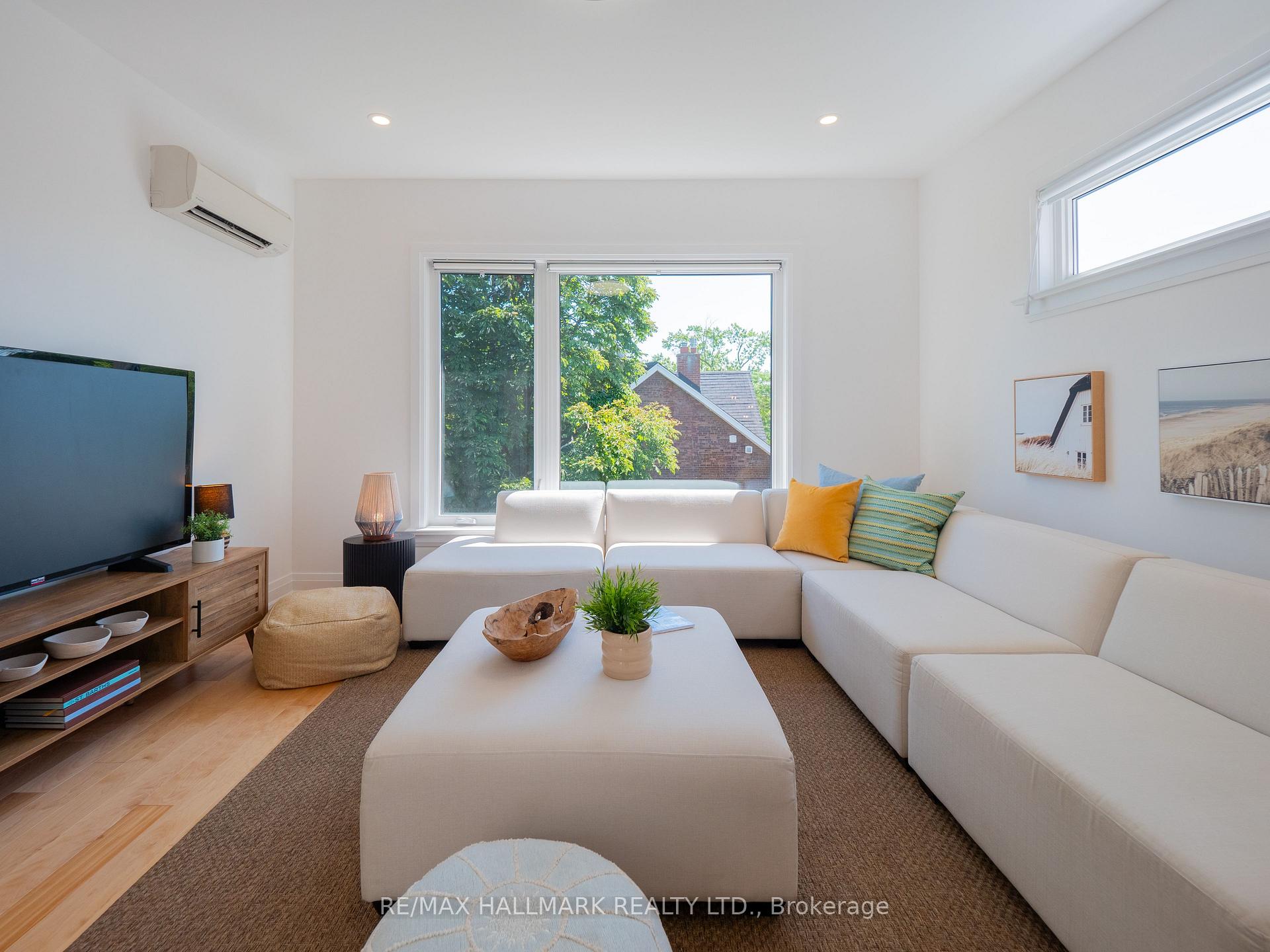 Photo 32 of 65 Hampton Avenue, Toronto, North Riverdale — HOMEH
