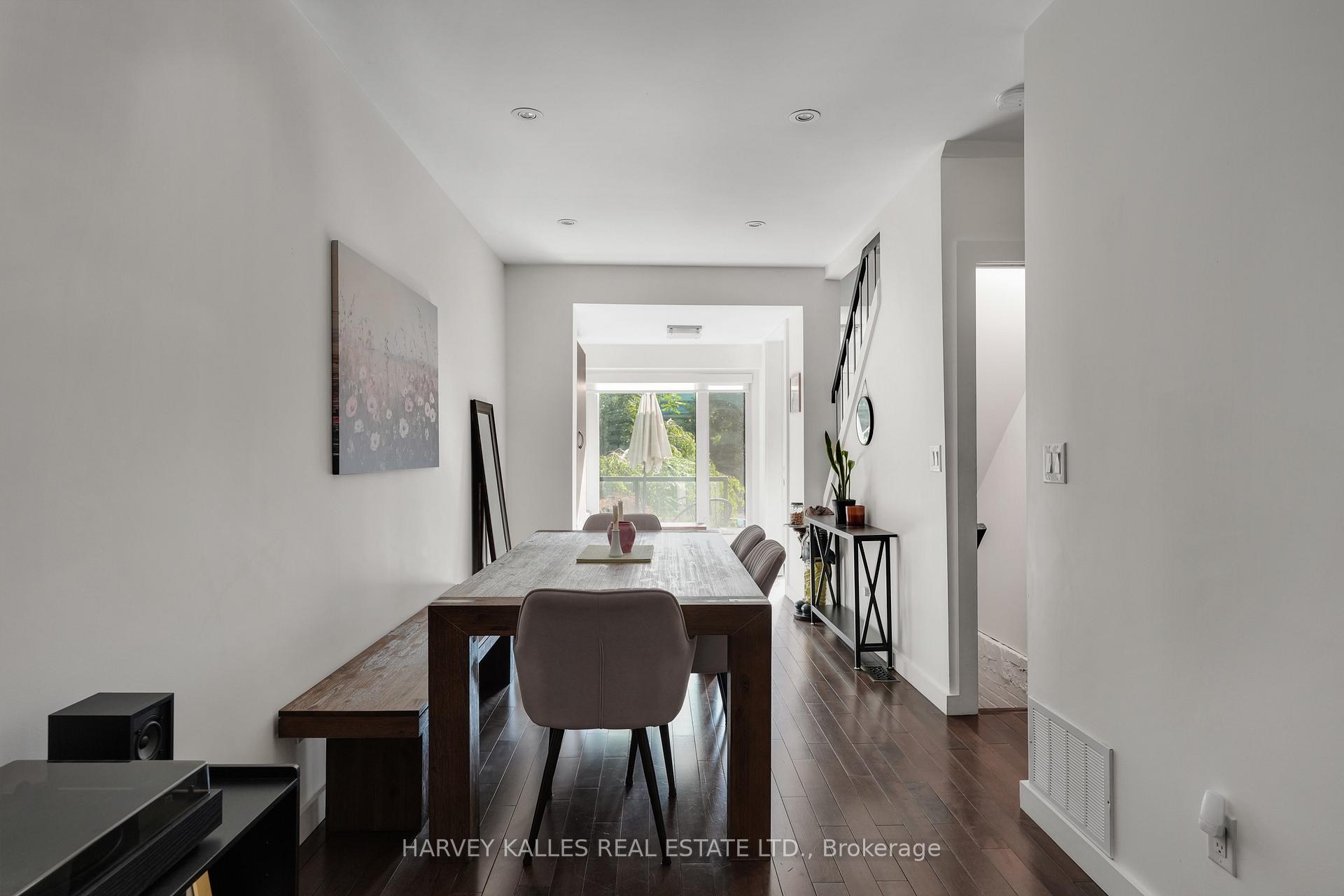 Photo 10 of 62 Golfview Avenue, Toronto, East End-Danforth — HOMEH