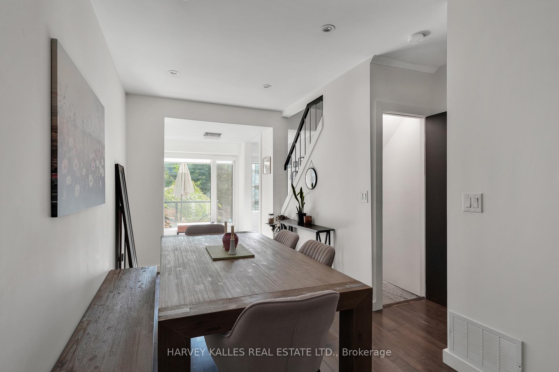 Photo 12 of 62 Golfview Avenue, Toronto, East End-Danforth — HOMEH