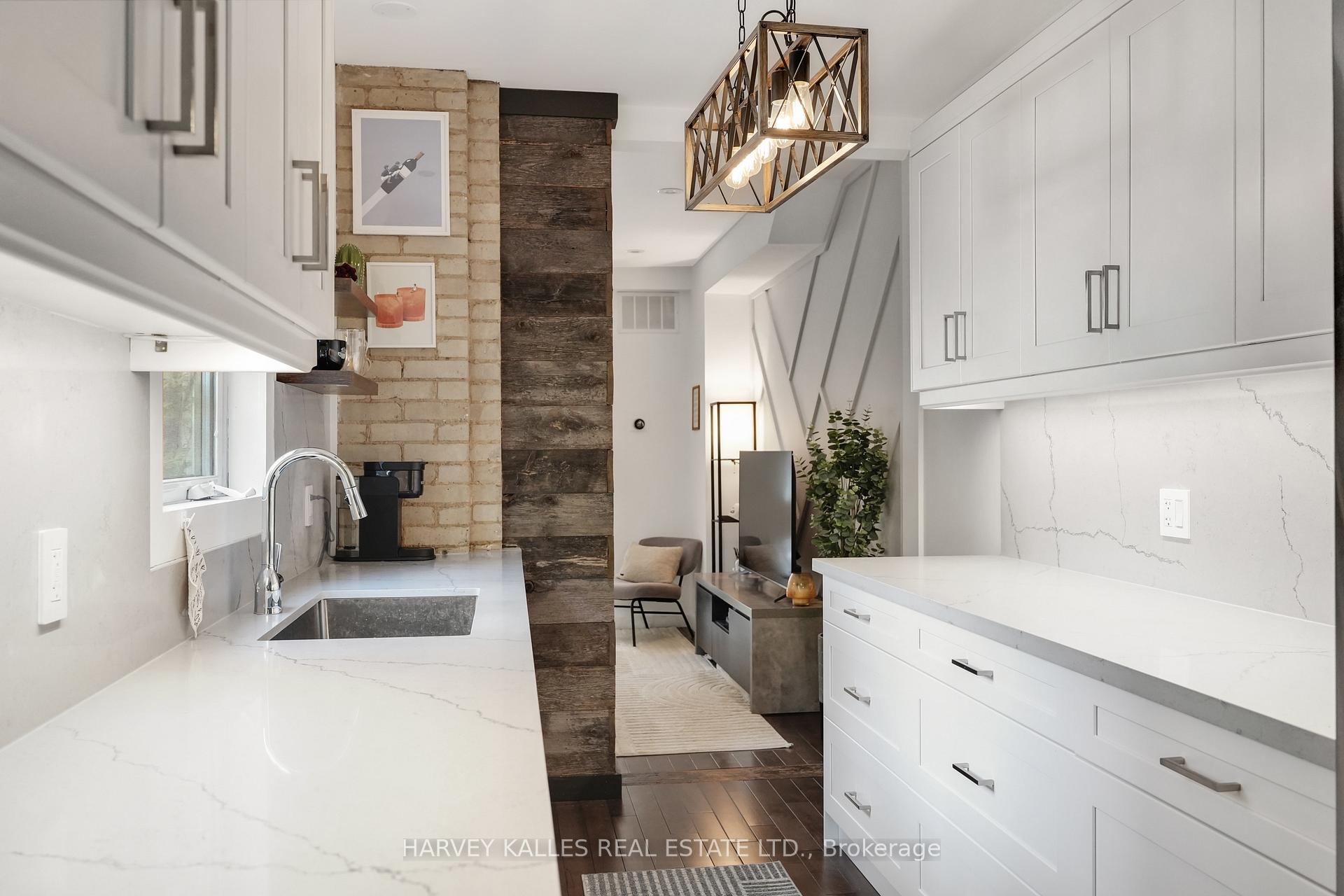 Photo 17 of 62 Golfview Avenue, Toronto, East End-Danforth — HOMEH