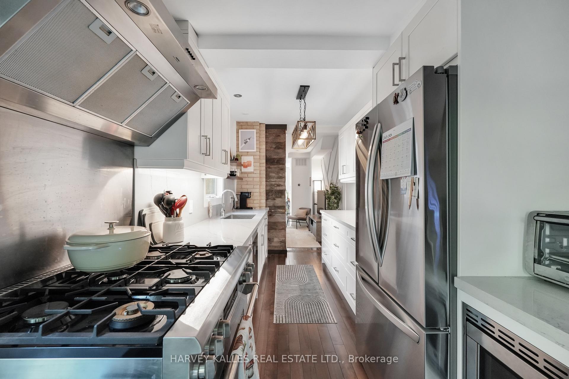 Photo 19 of 62 Golfview Avenue, Toronto, East End-Danforth — HOMEH