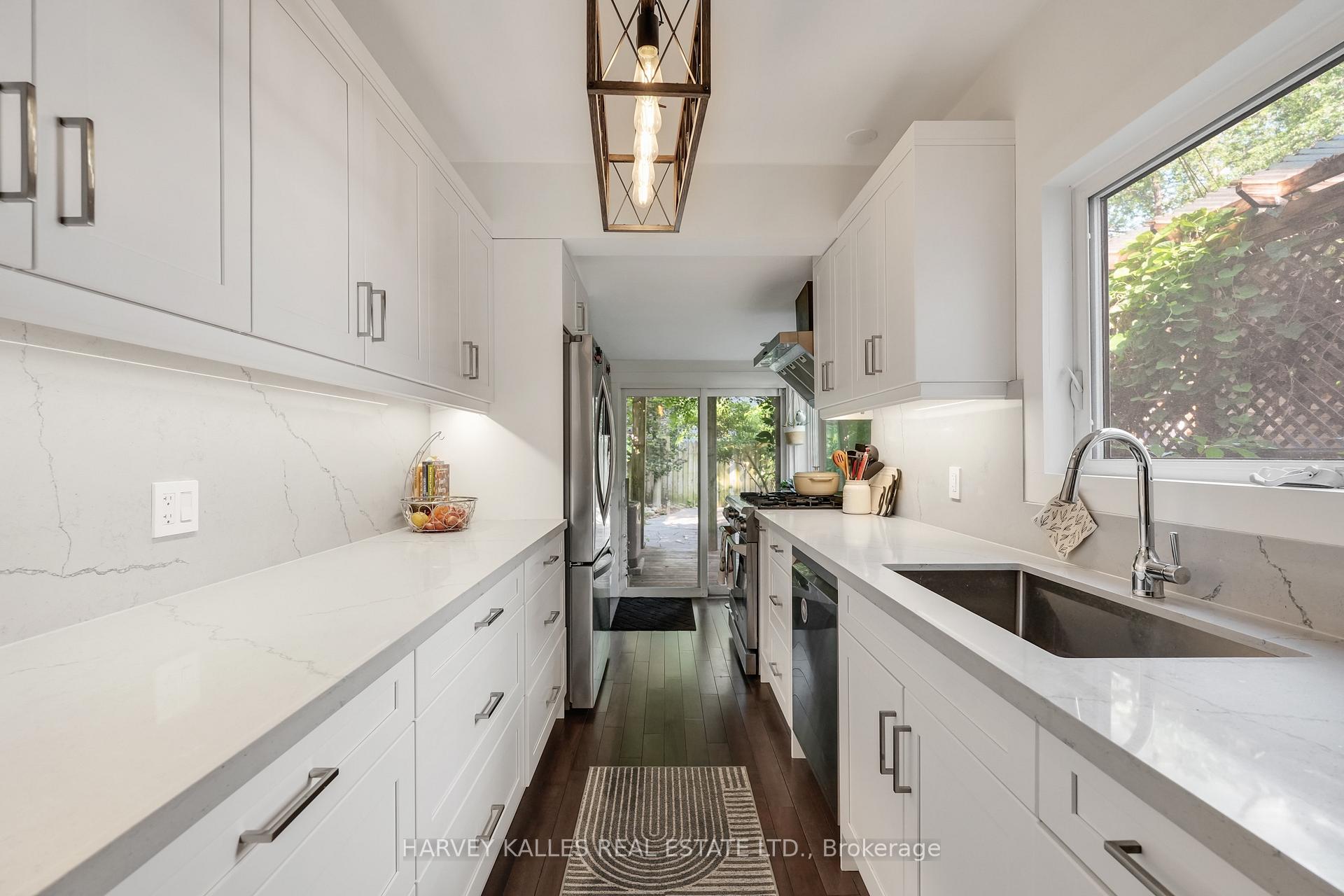 Photo 21 of 62 Golfview Avenue, Toronto, East End-Danforth — HOMEH