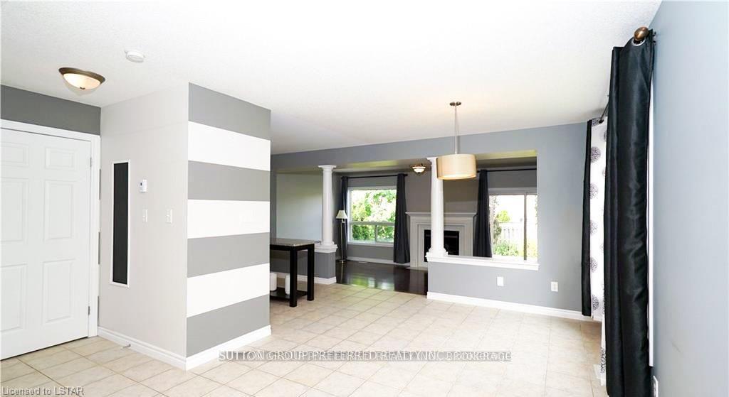 Photo 3 of 1708 Mickleborough Drive, London, North I — HOMEH