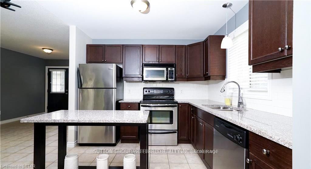 Photo 6 of 1708 Mickleborough Drive, London, North I — HOMEH