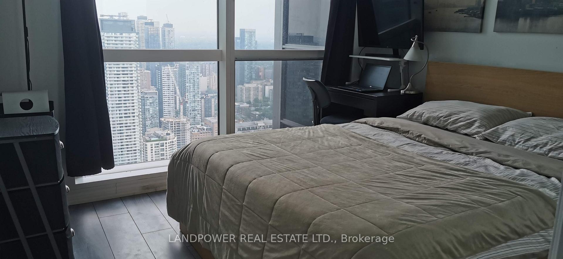 Photo 17 of Unit 5501, 386 Yonge Street, Toronto, Bay Street Corridor — HOMEH
