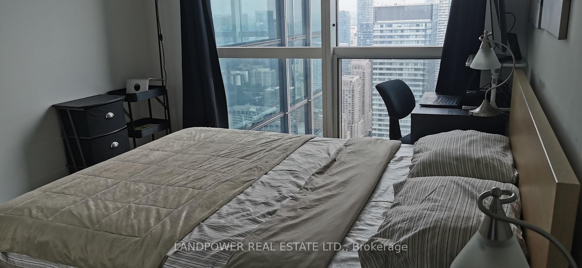 Photo 18 of Unit 5501, 386 Yonge Street, Toronto, Bay Street Corridor — HOMEH
