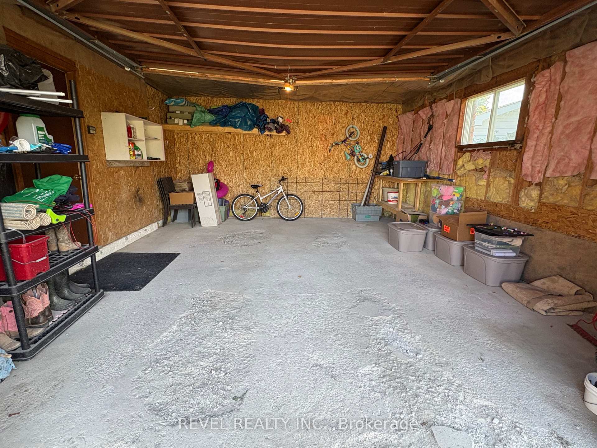 Photo 34 of 226 Second Avenue, Cochrane — HOMEH