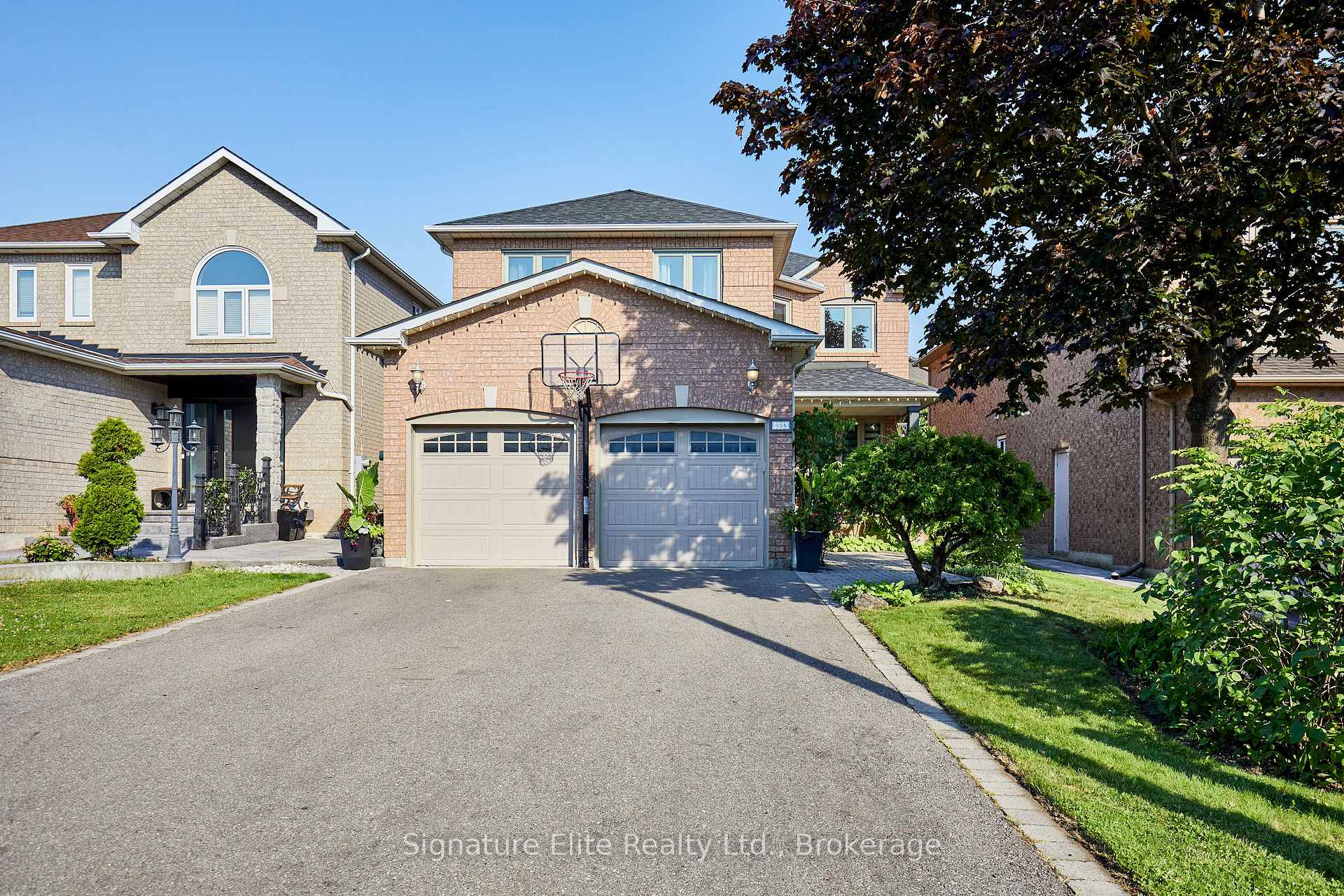 Photo 30 of 954 Mantle Crescent, Mississauga, East Credit — HOMEH