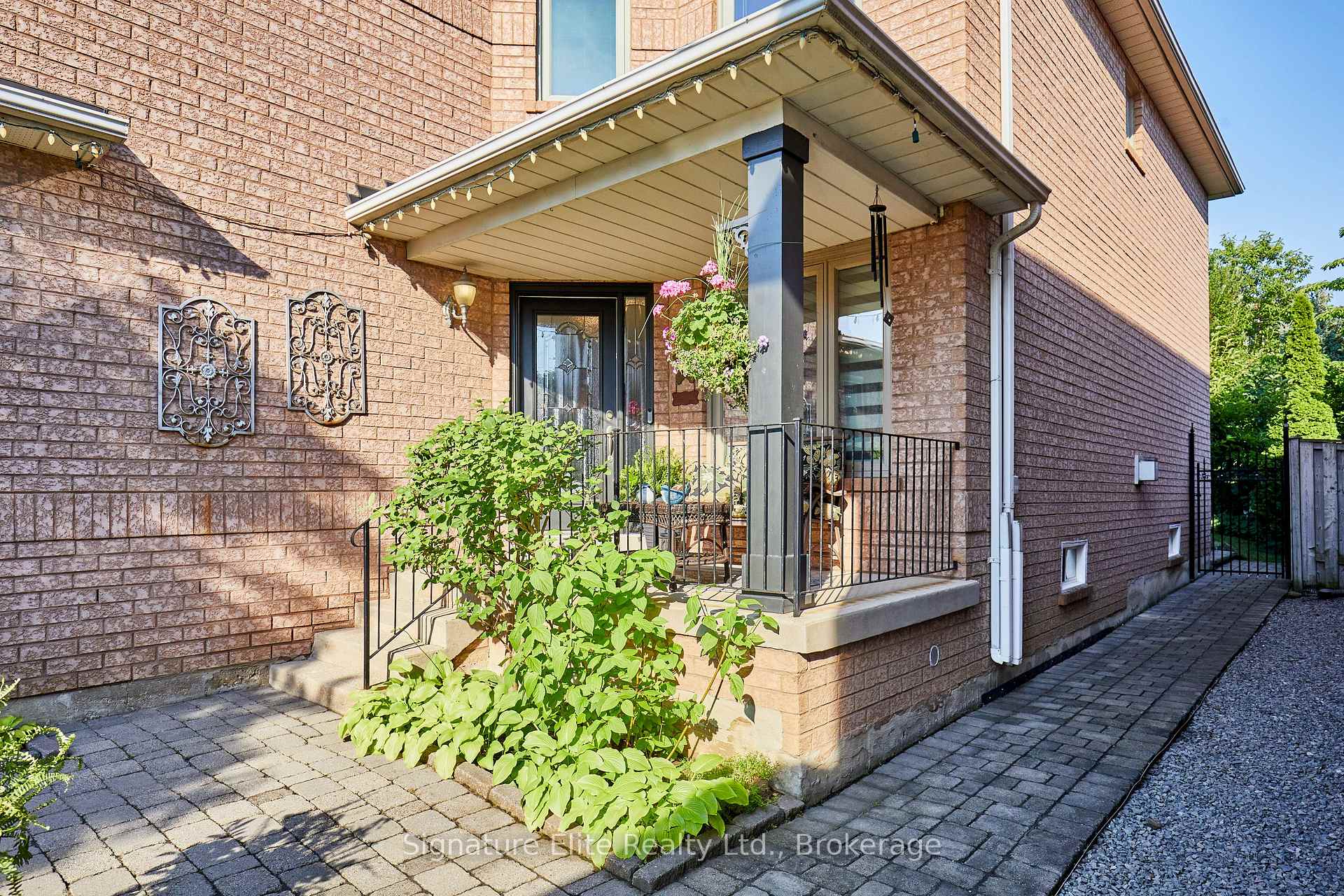 Photo 32 of 954 Mantle Crescent, Mississauga, East Credit — HOMEH